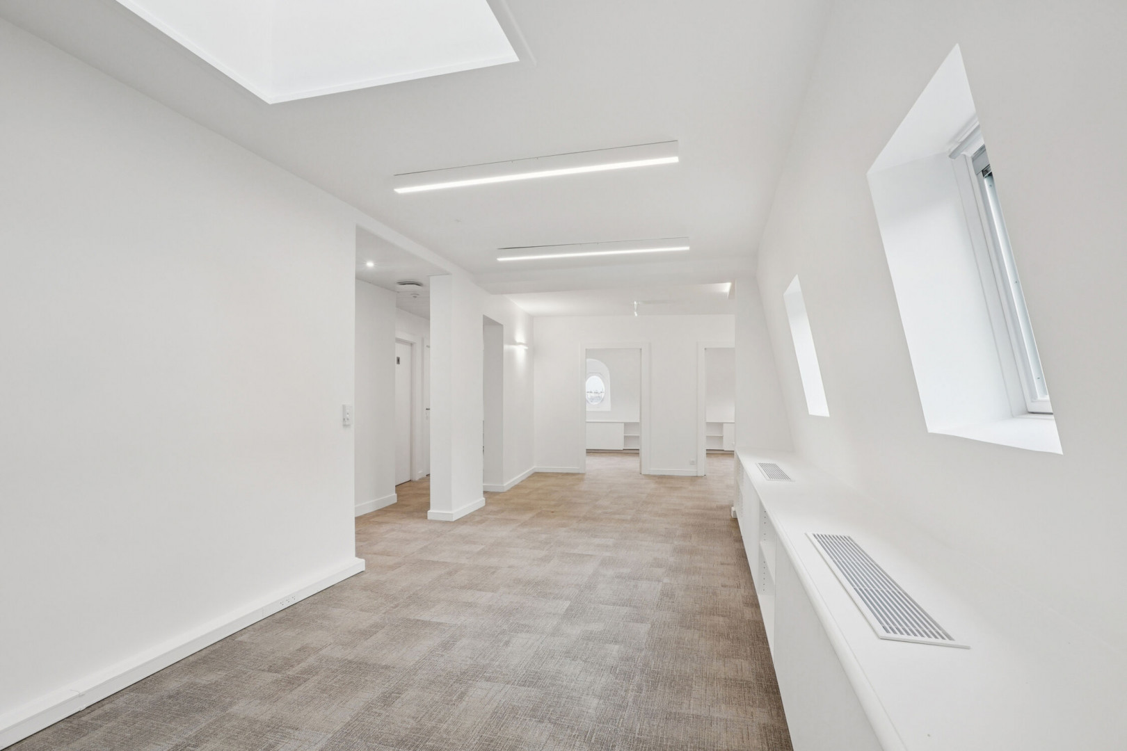 
                                                Location
                                                 Location Bureaux Paris 75016