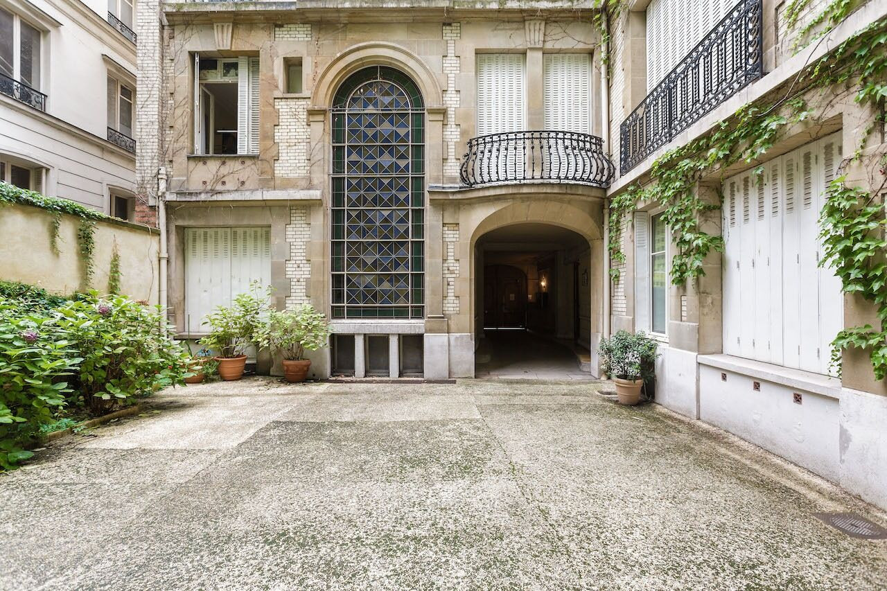 
                                                Location
                                                 Location Bureaux Paris 75016