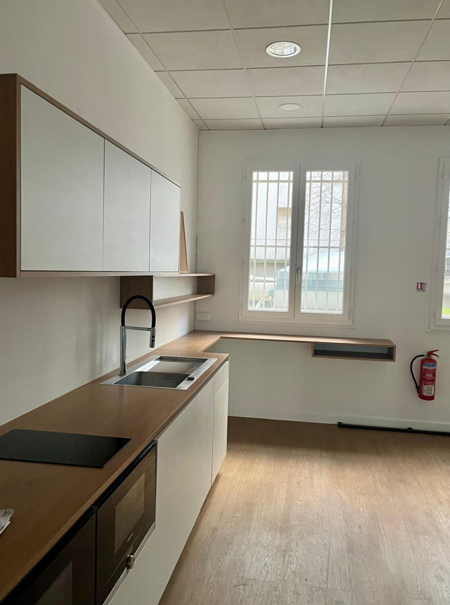 
                                                Location
                                                 Location Bureaux Paris 75016