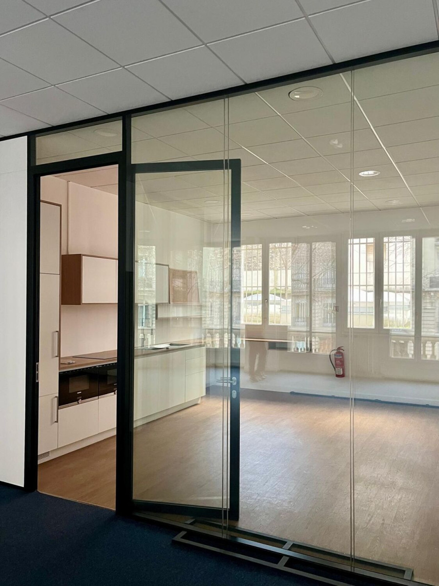 
                                                Location
                                                 Location Bureaux Paris 75016