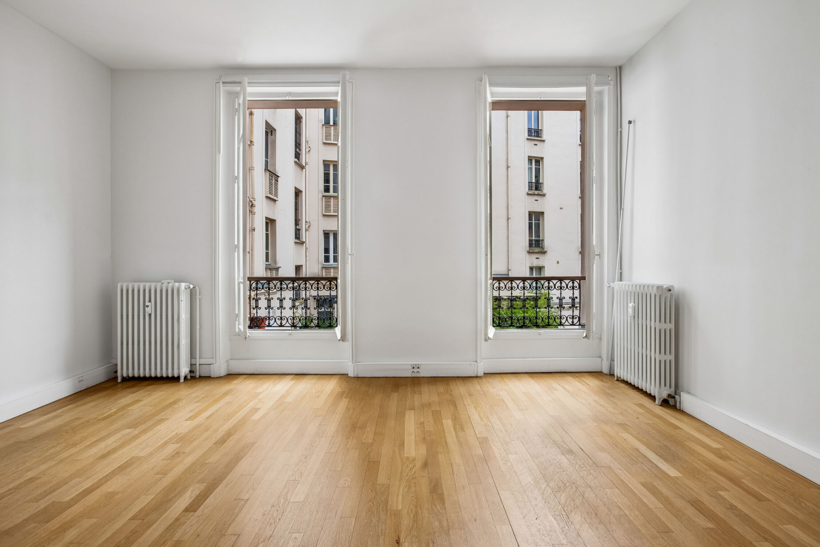 
                                                Location
                                                 Location Bureaux Paris 75016