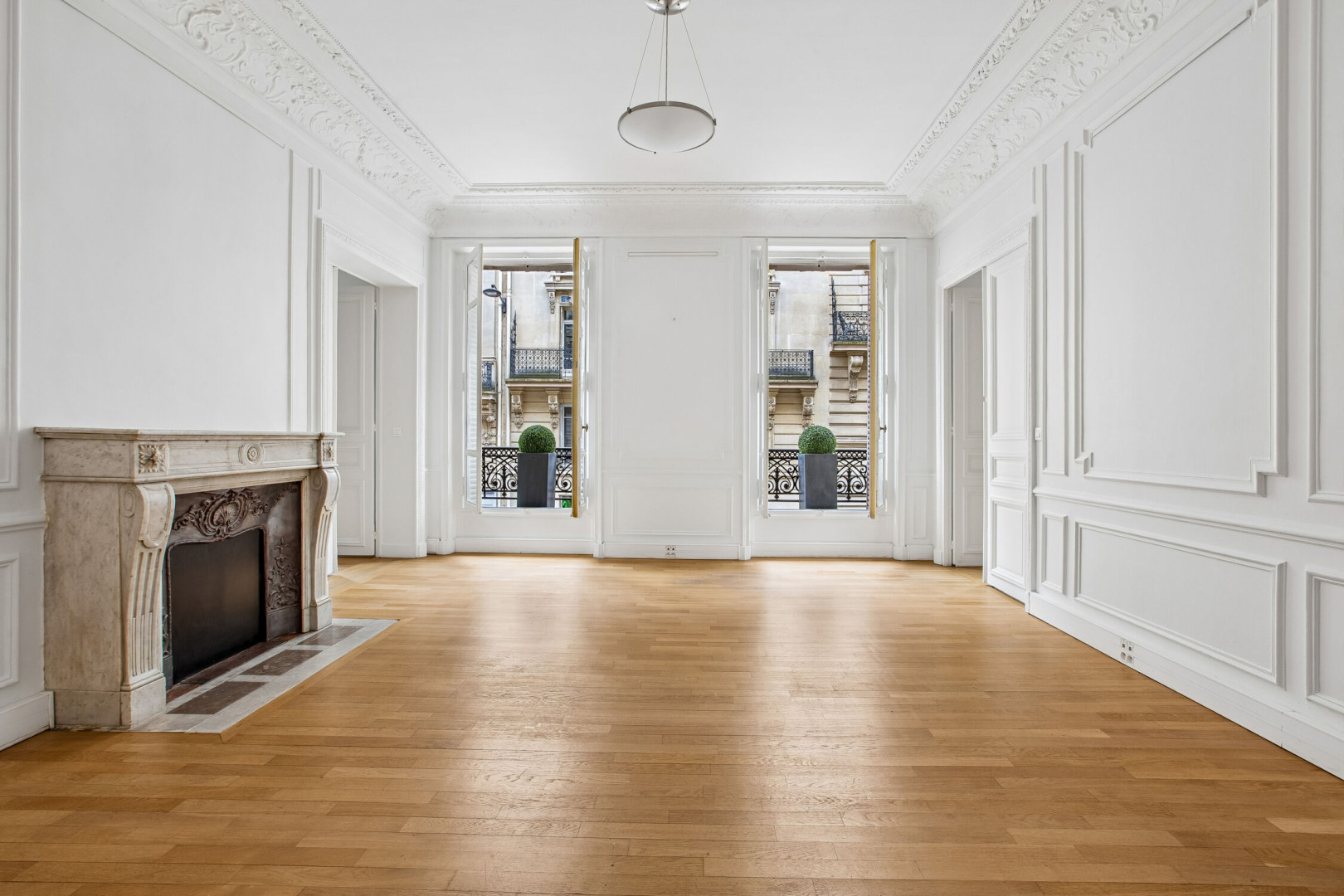 
                                                Location
                                                 Location Bureaux Paris 75016