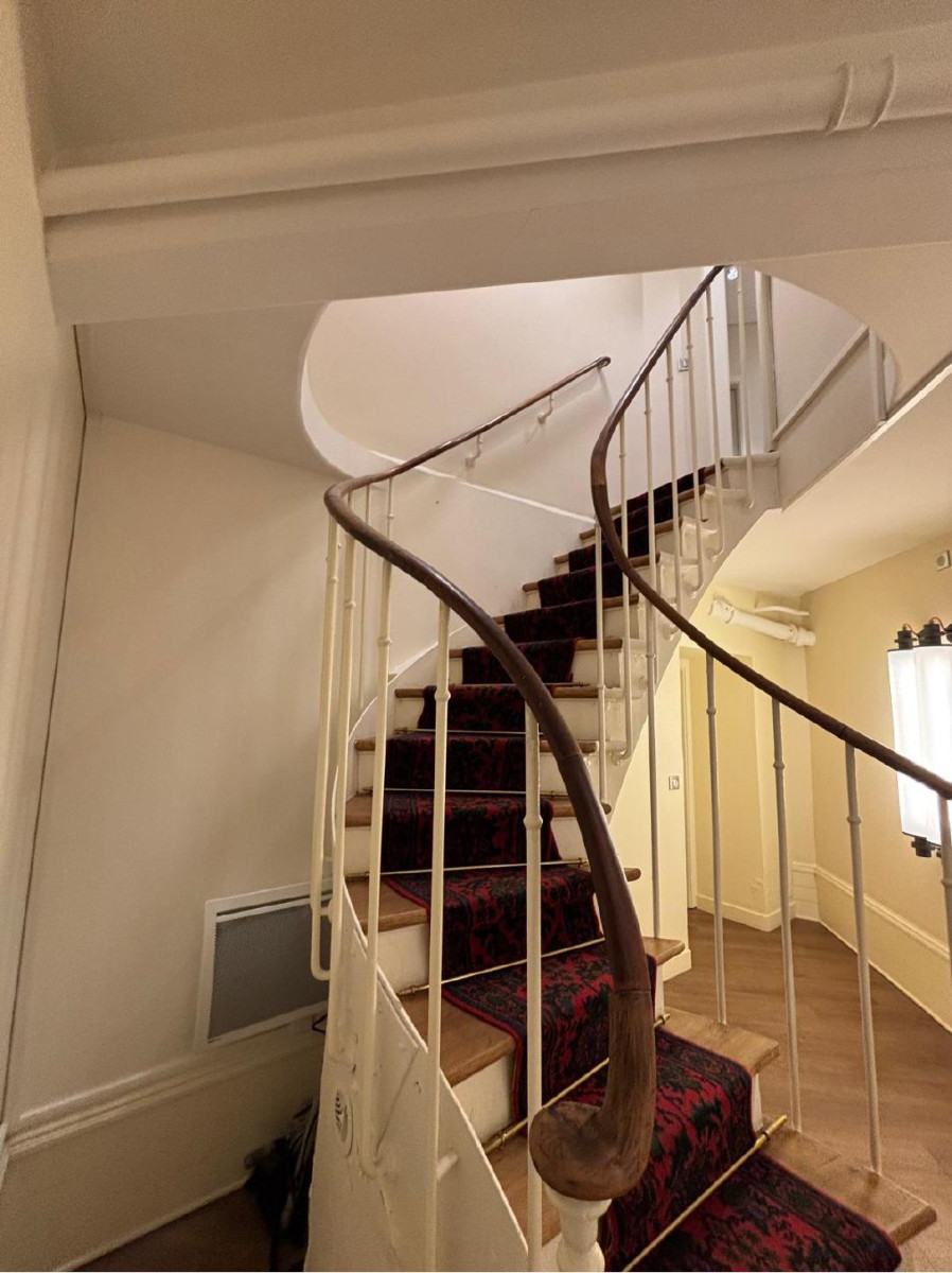 
                                                Location
                                                 Location Bureaux Paris 75016