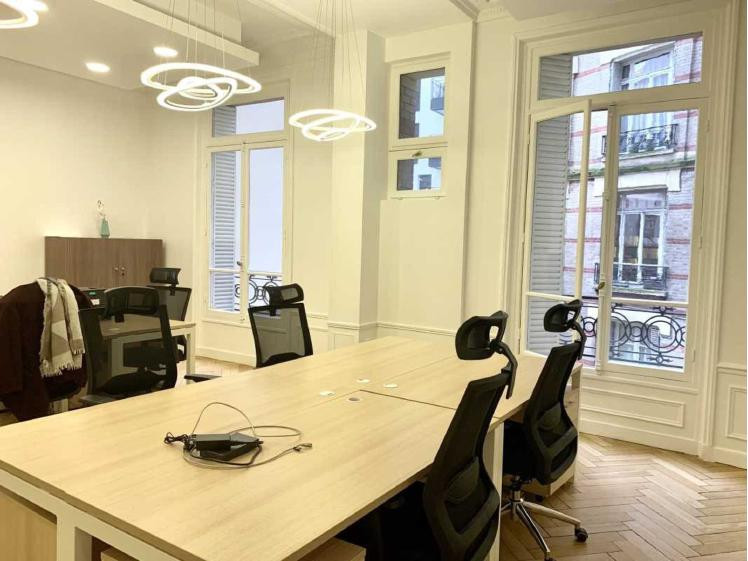 
                                                Location
                                                 Location Bureaux Paris 75016