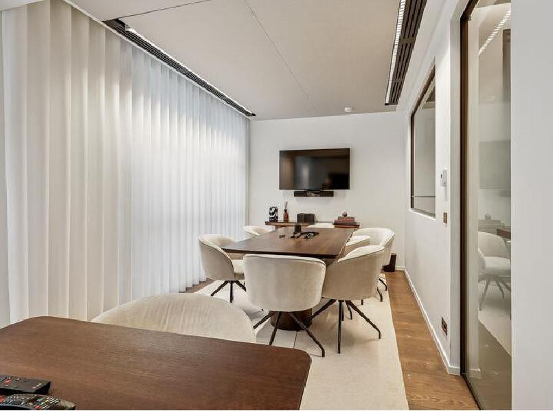 
                                                Location
                                                 Location Bureaux Paris 75016