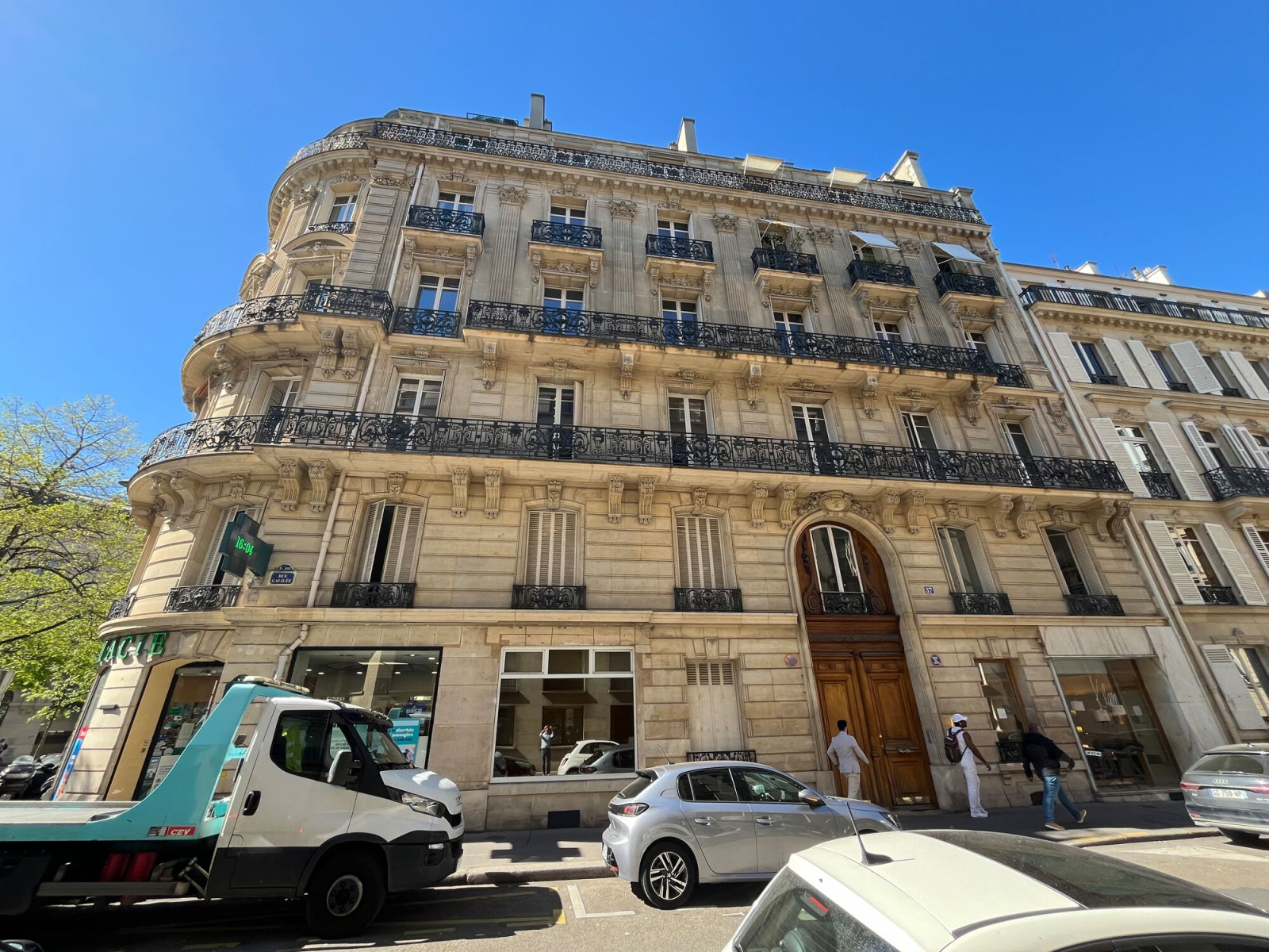 
                                                Location
                                                 Location Bureaux Paris 75016