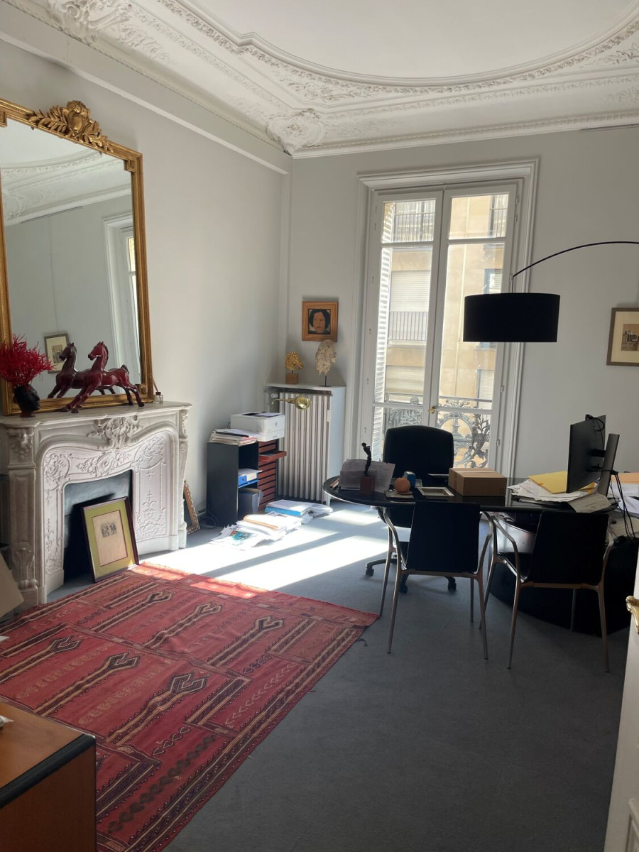
                                                Location
                                                 Location Bureaux Paris 75016