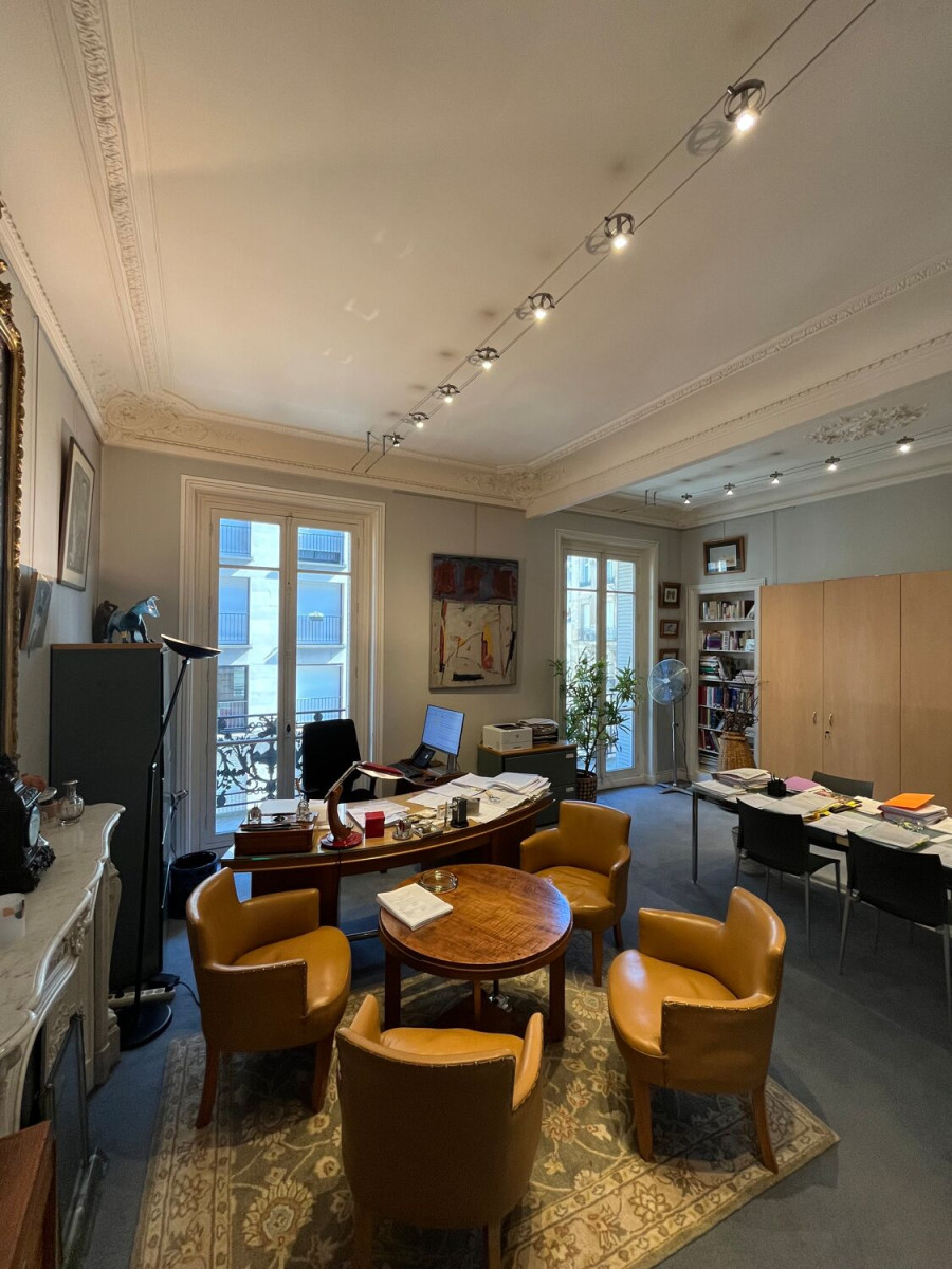 
                                                Location
                                                 Location Bureaux Paris 75016
