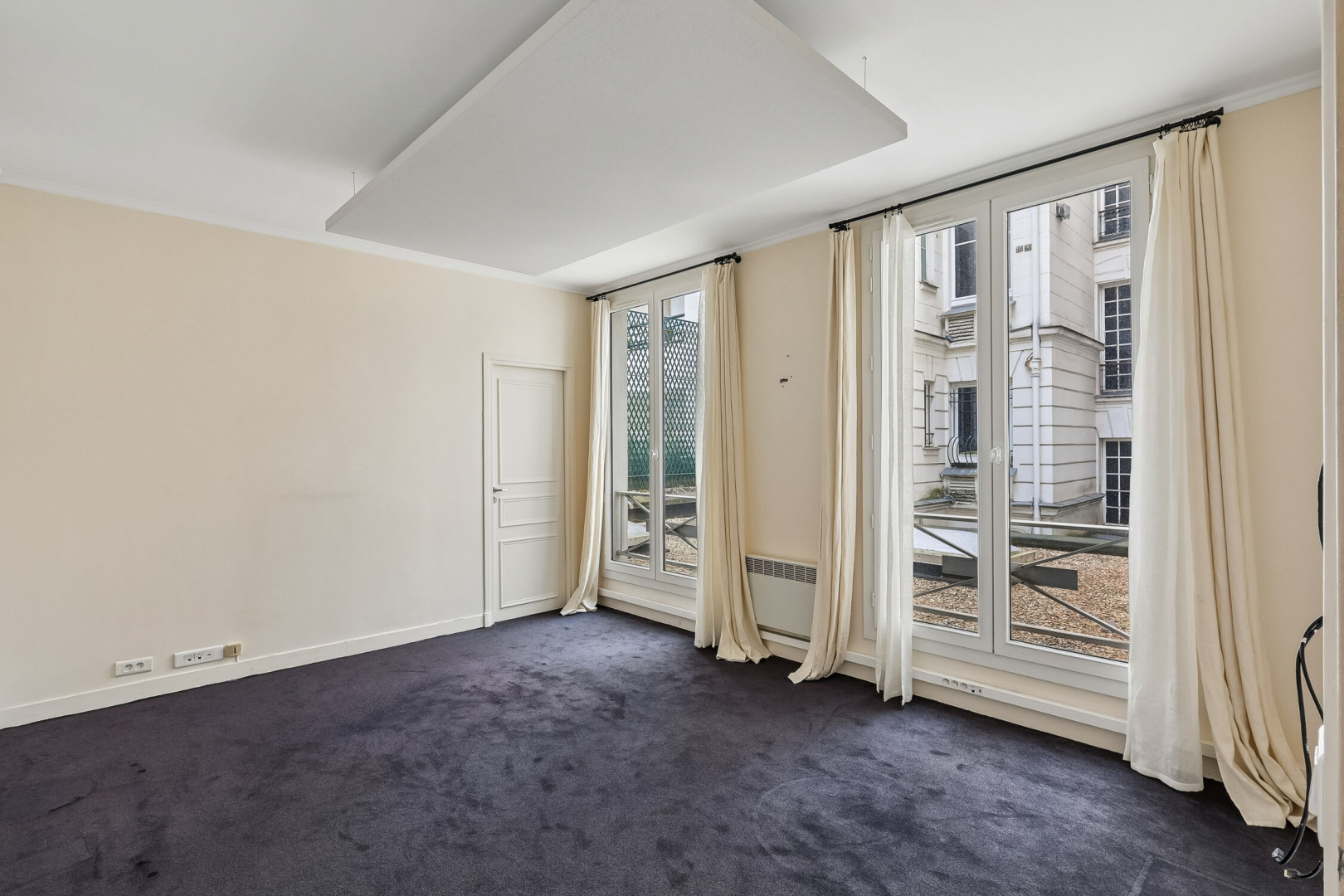 
                                                Location
                                                 Location Bureaux Paris 75016