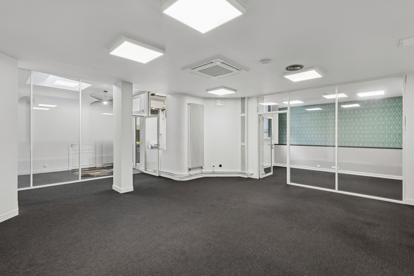 
                                                Location
                                                 Location Bureaux Paris 75016