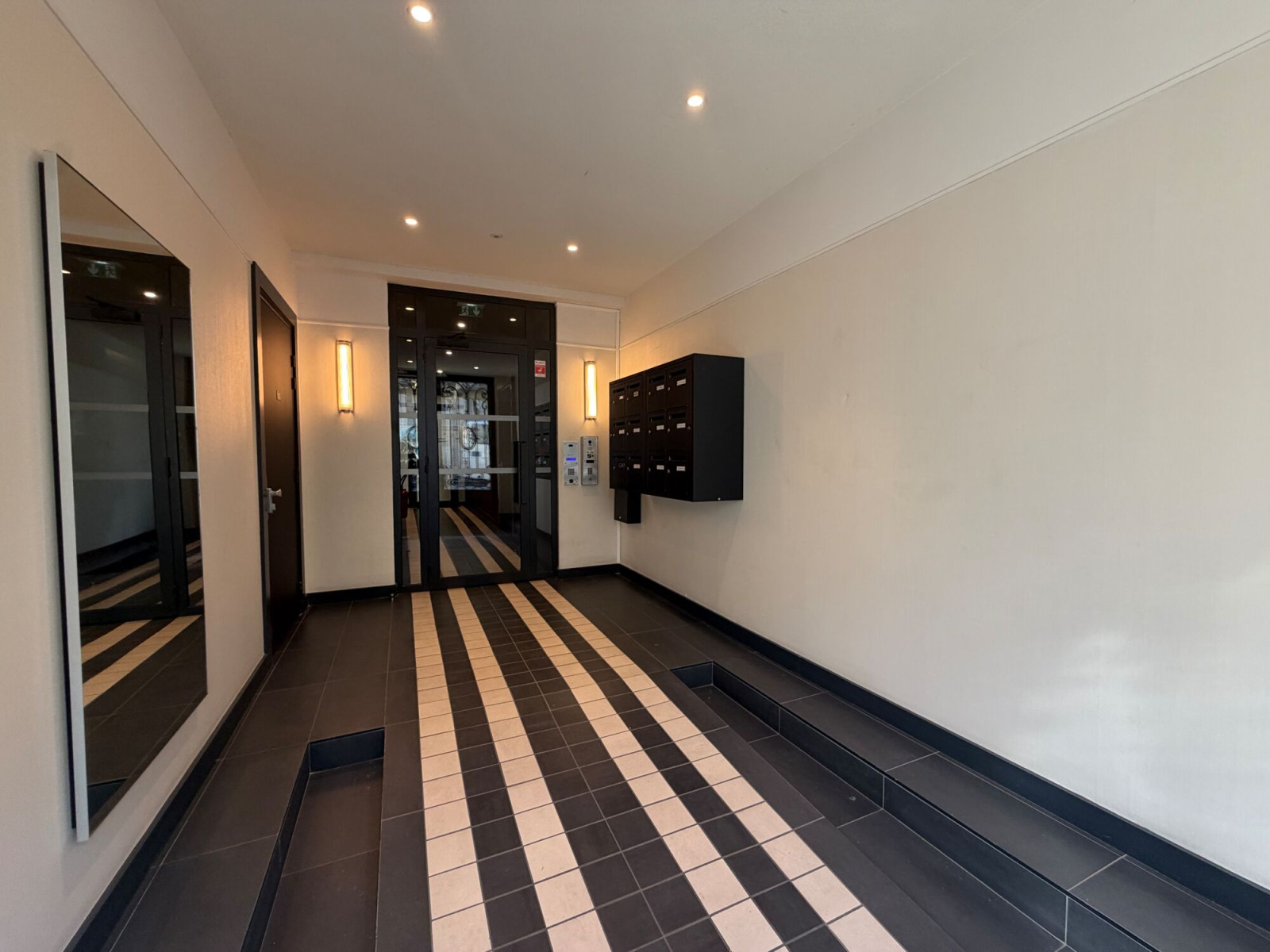
                                                Location
                                                 Location Bureaux Paris 75017