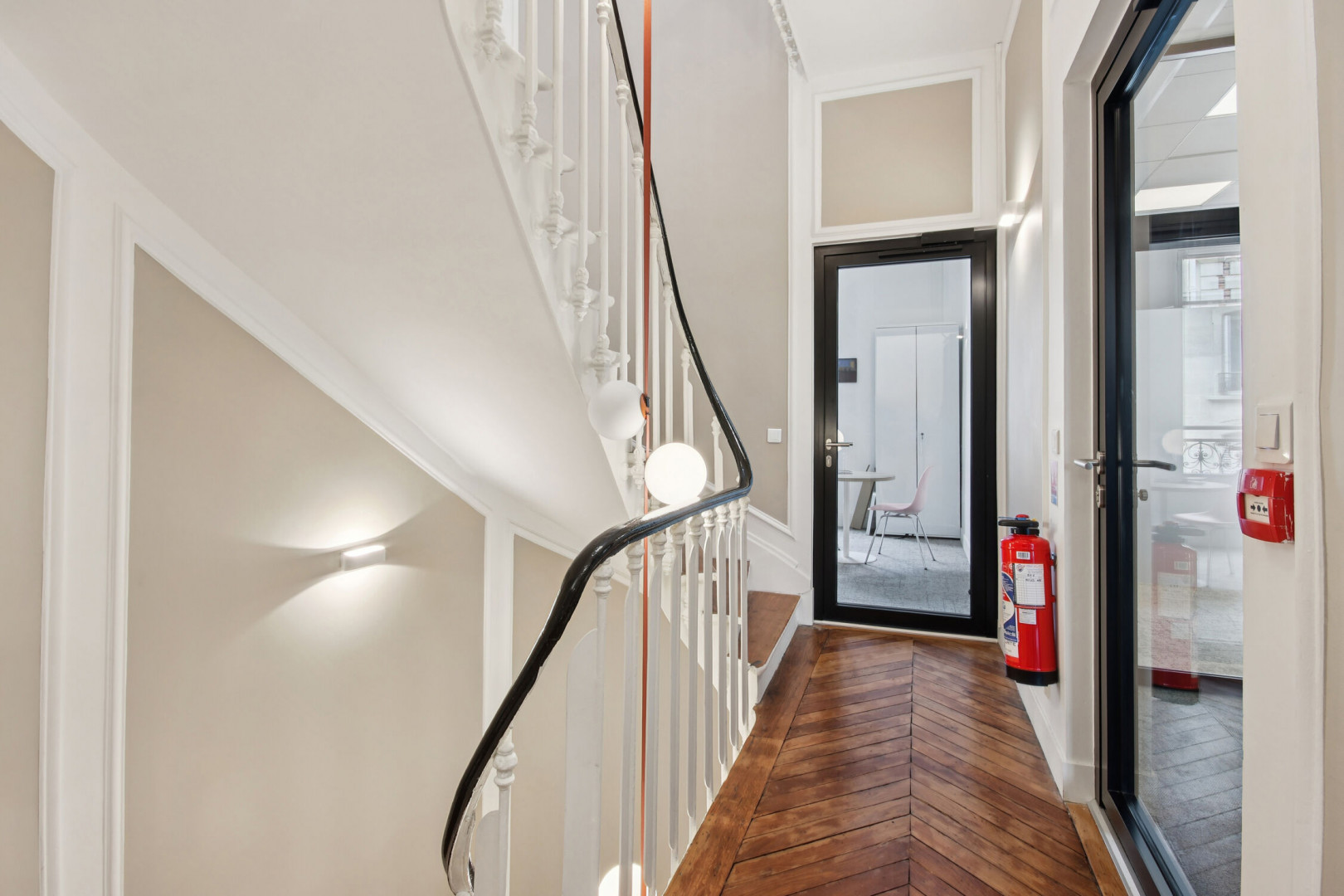 
                                                Location
                                                 Location Bureaux Paris 75017