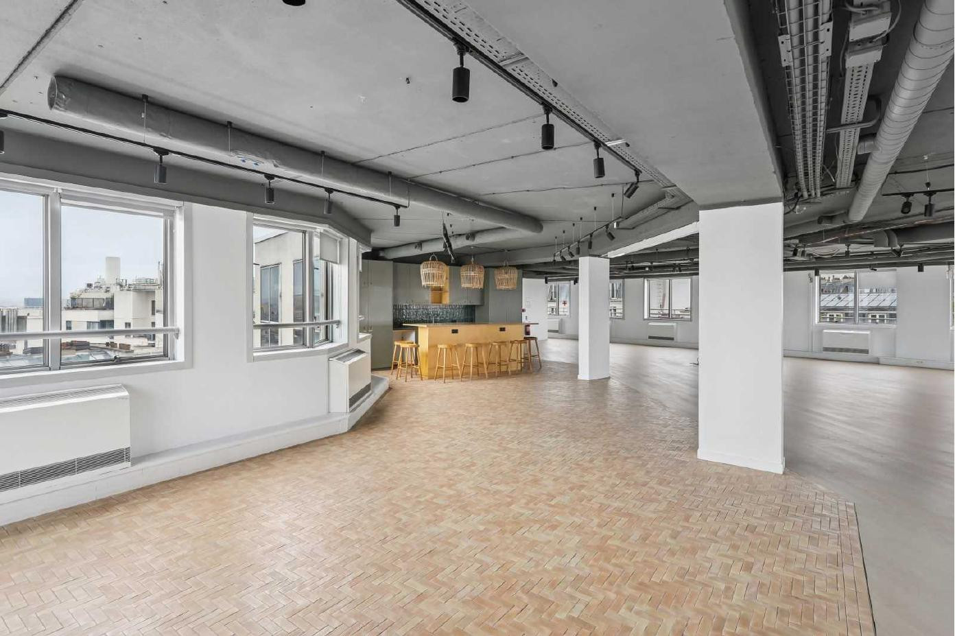 
                                                Location
                                                 Location Bureaux Paris 75017