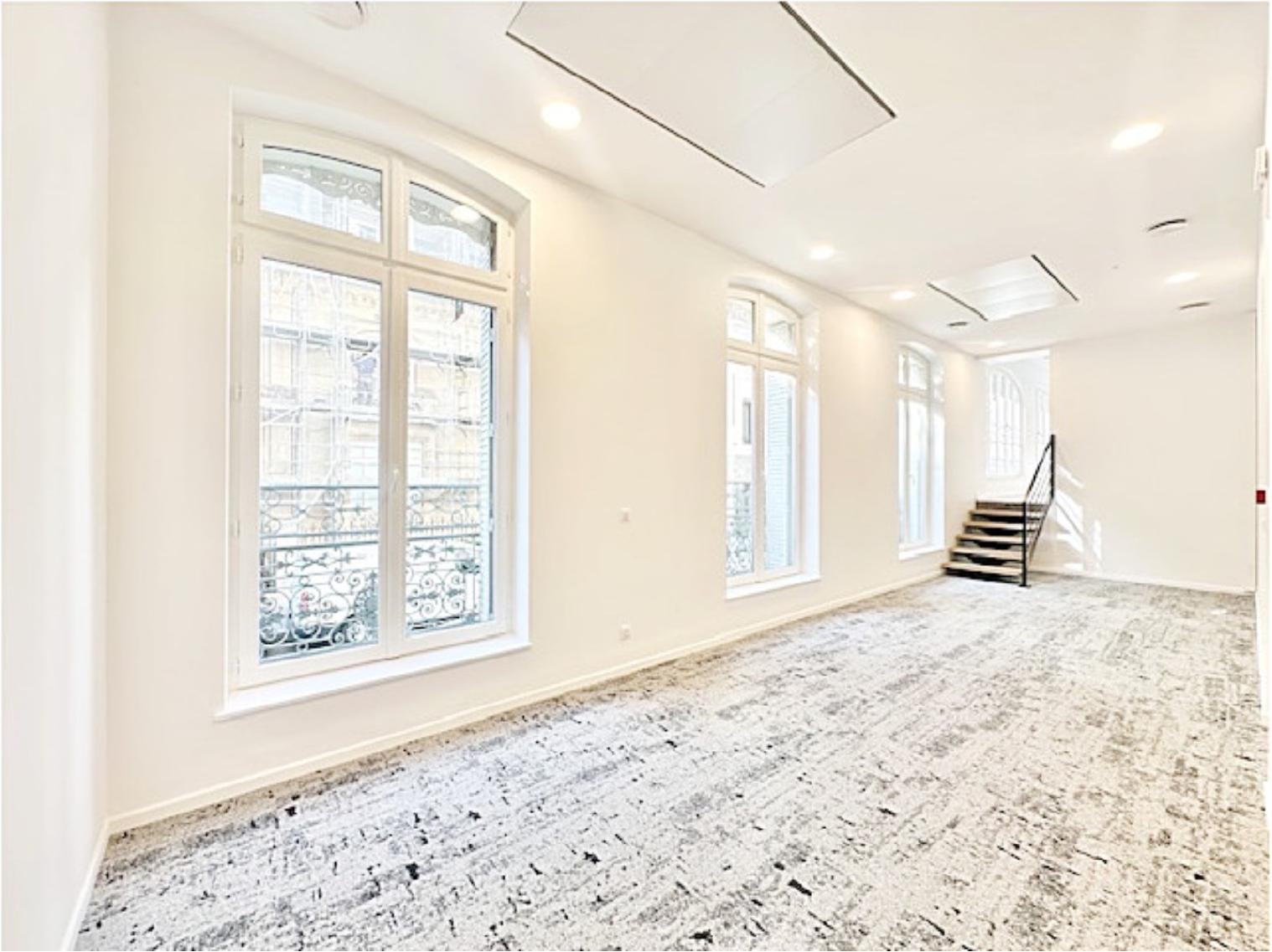 
                                                Location
                                                 Location Bureaux Paris 75017