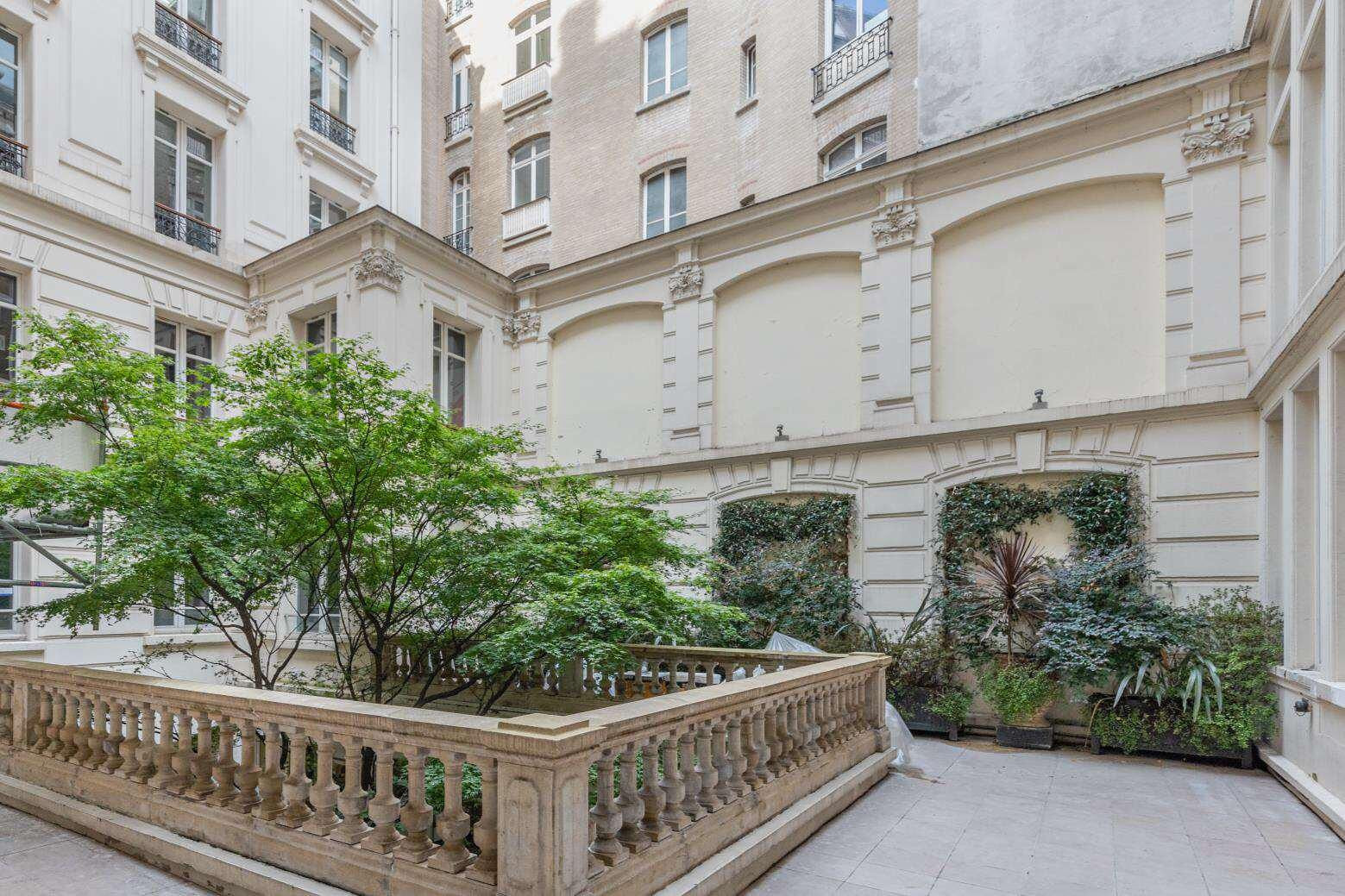 
                                                Location
                                                 Location Bureaux Paris 75017