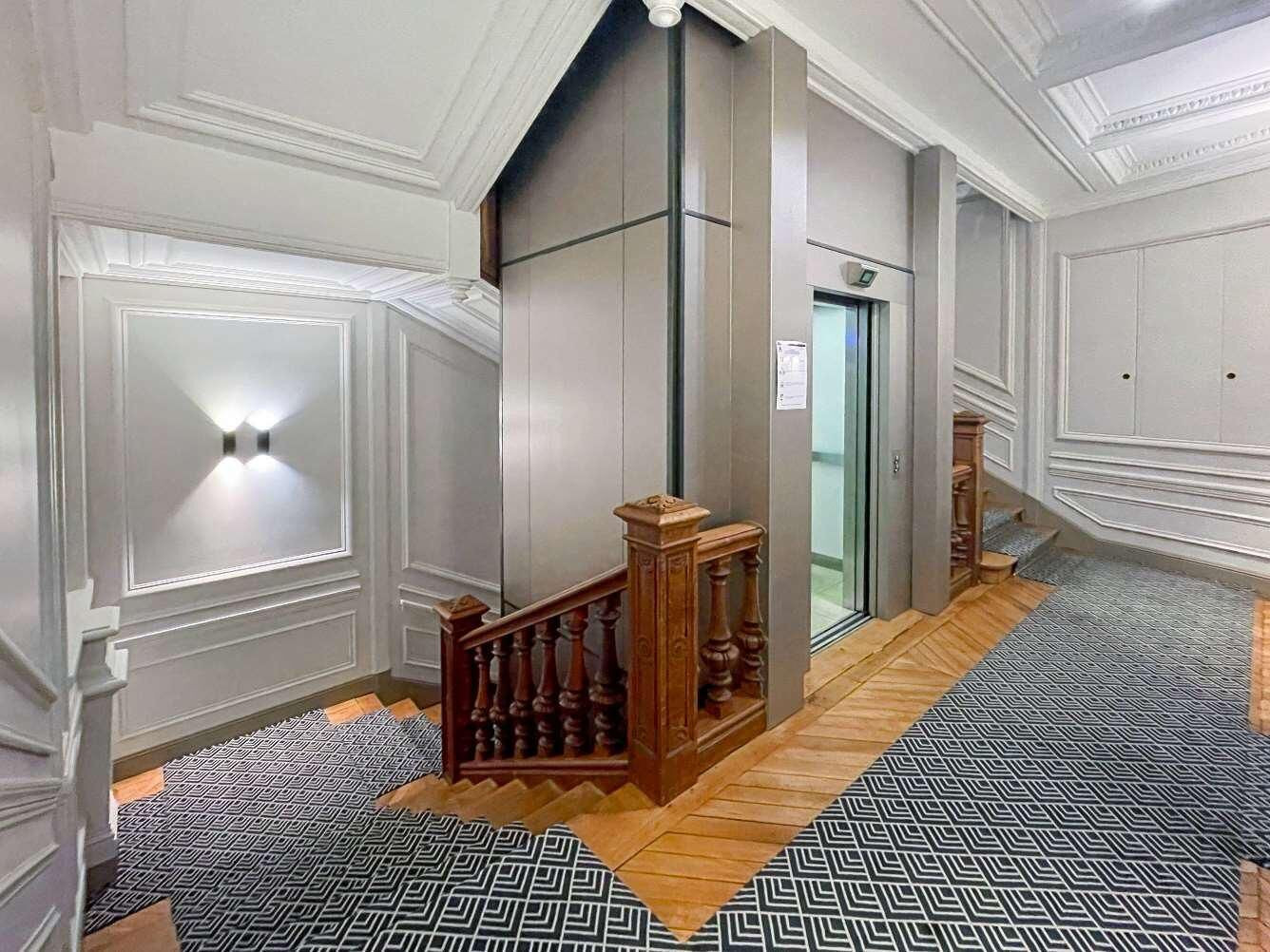 
                                                Location
                                                 Location Bureaux Paris 75017