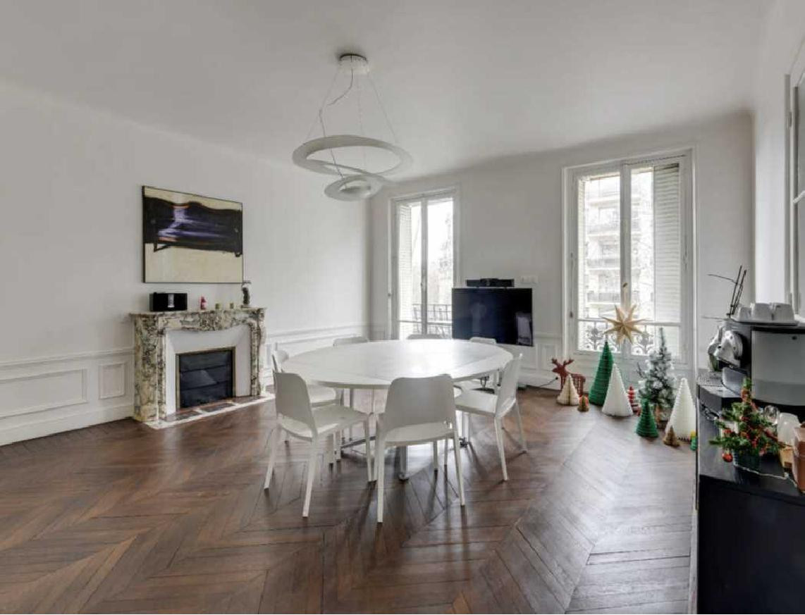 
                                                Location
                                                 Location Bureaux Paris 75017