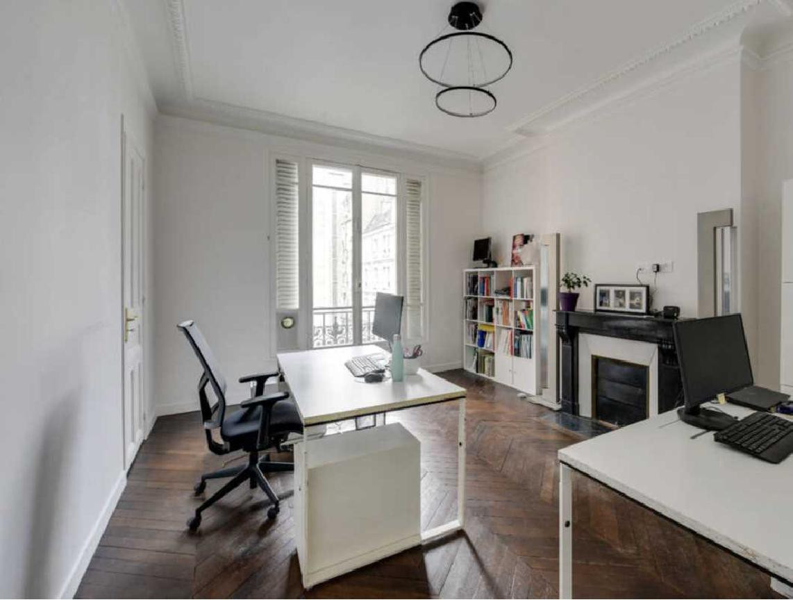 
                                                Location
                                                 Location Bureaux Paris 75017
