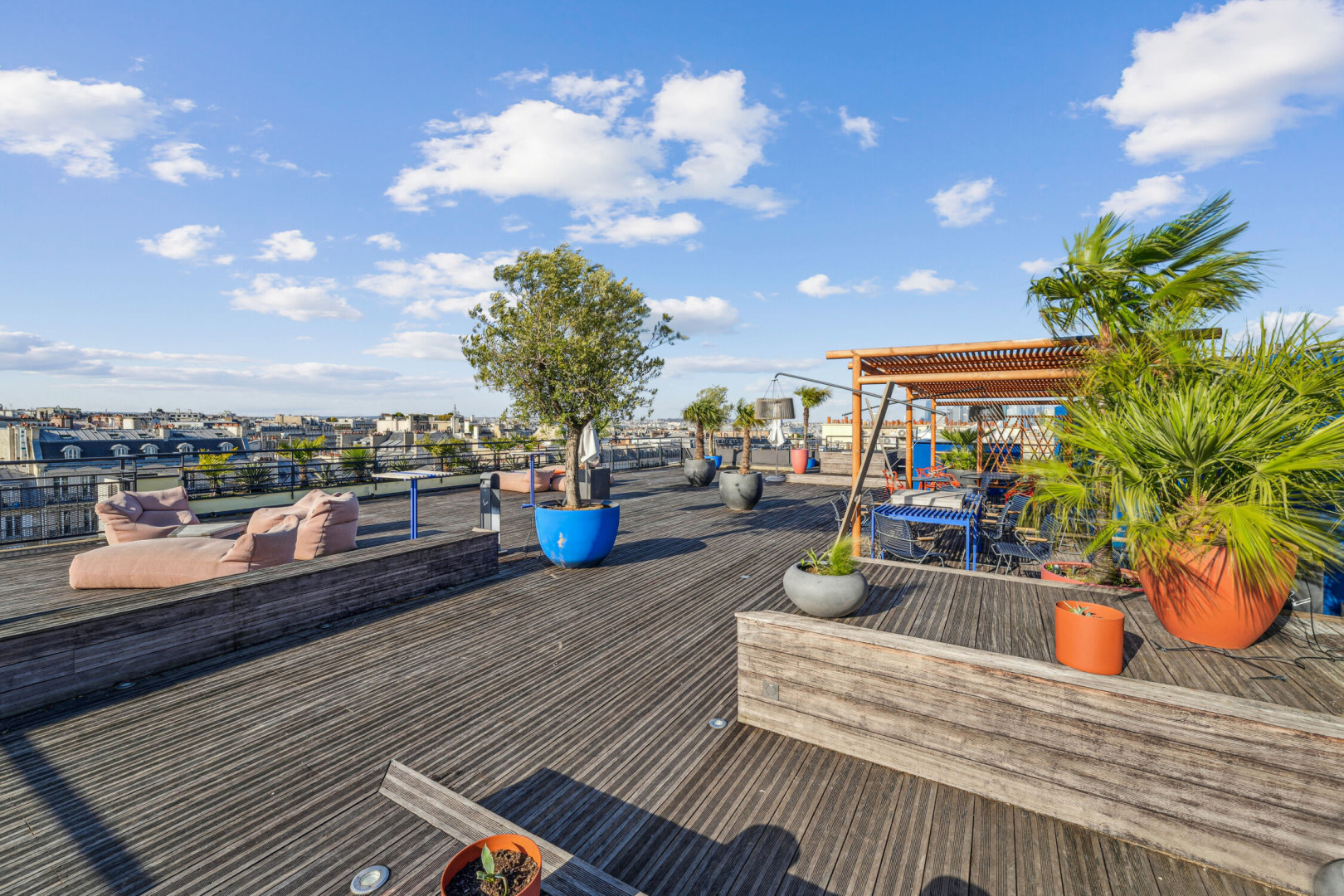 
                                                Location
                                                 Location Bureaux Paris 75017