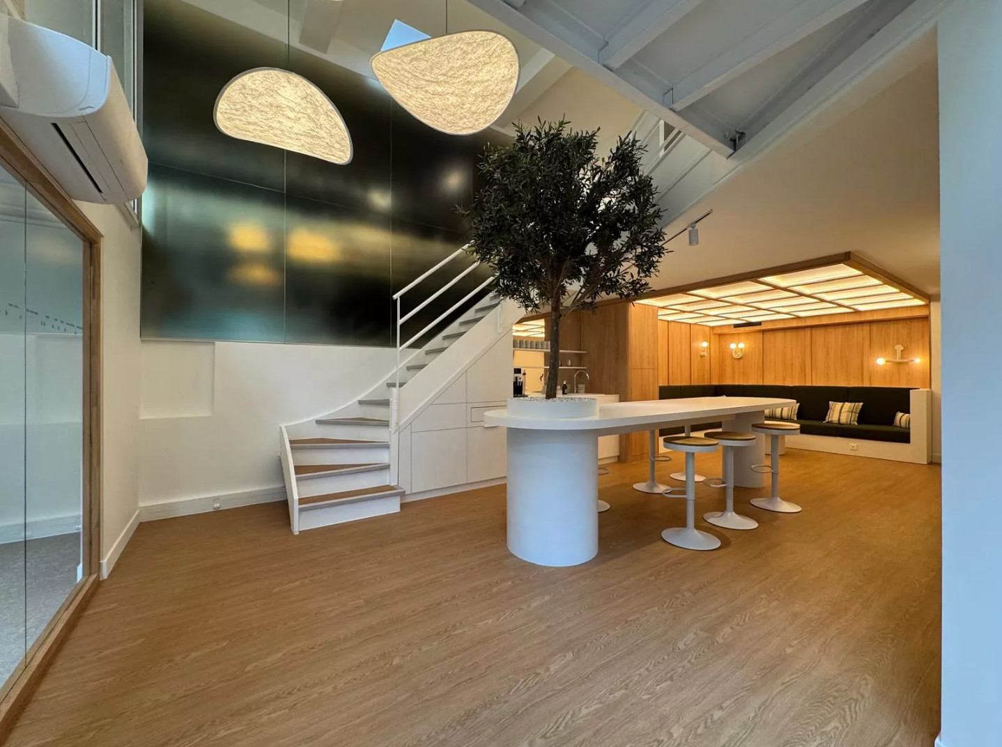 
                                                Location
                                                 Location Bureaux Paris 75017