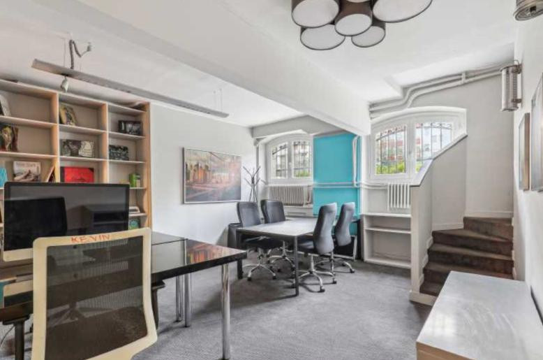 
                                                Location
                                                 Location Bureaux Paris 75017