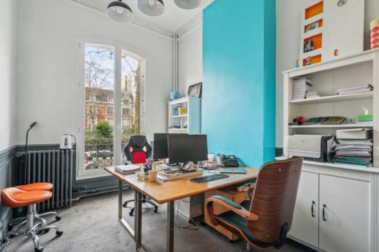 
                                                Location
                                                 Location Bureaux Paris 75017