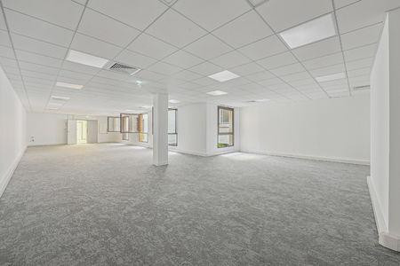 
                                                Location
                                                 Location Bureaux Paris 75017