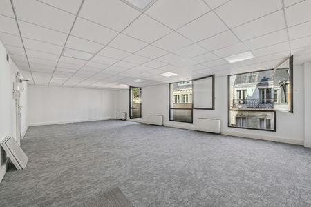 
                                                Location
                                                 Location Bureaux Paris 75017
