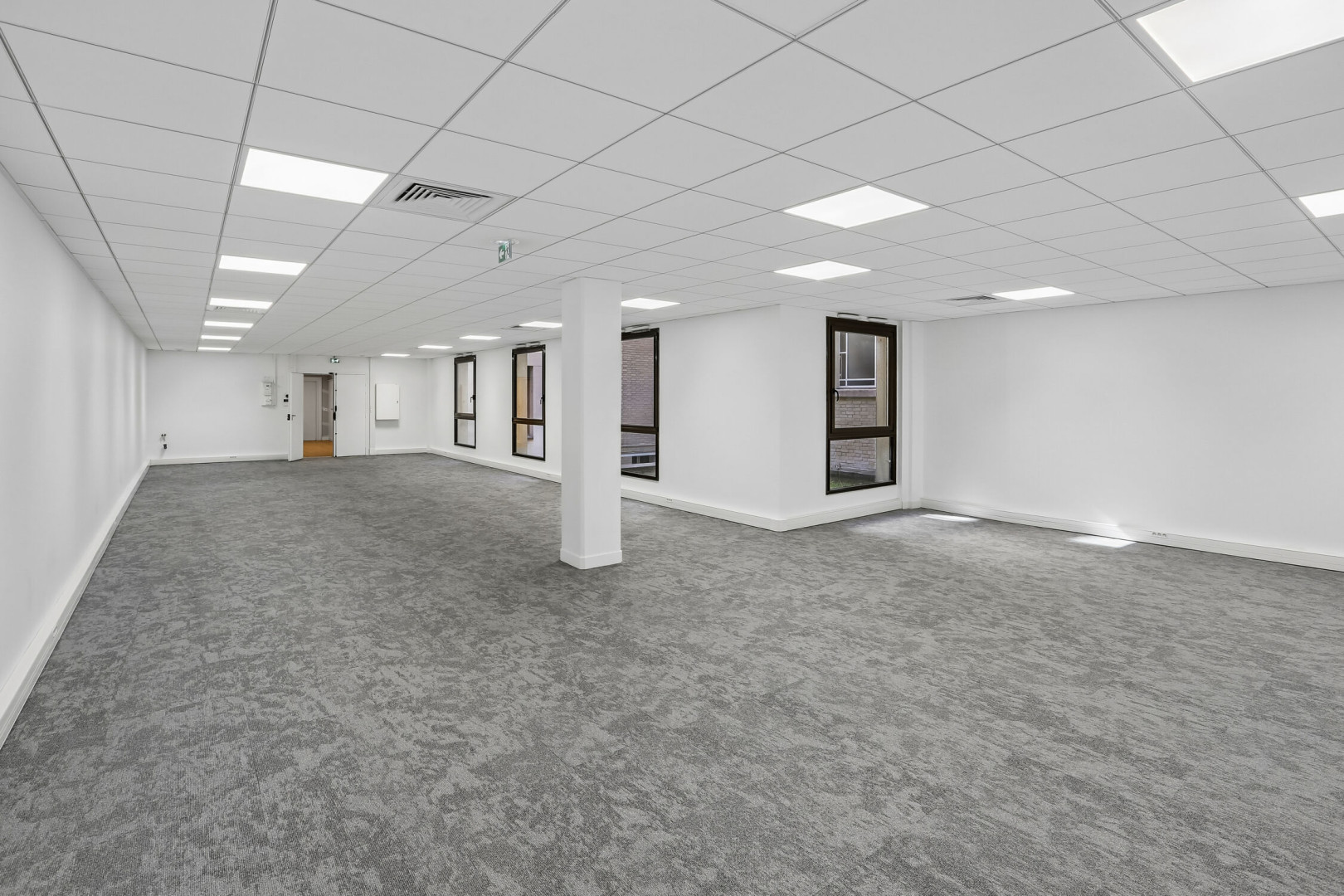 
                                                Location
                                                 Location Bureaux Paris 75017