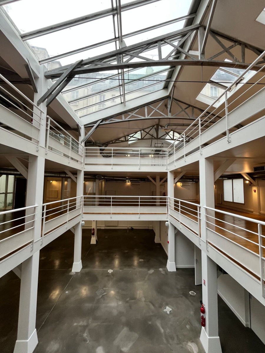 
                                                Location
                                                 Location Bureaux Paris 75018