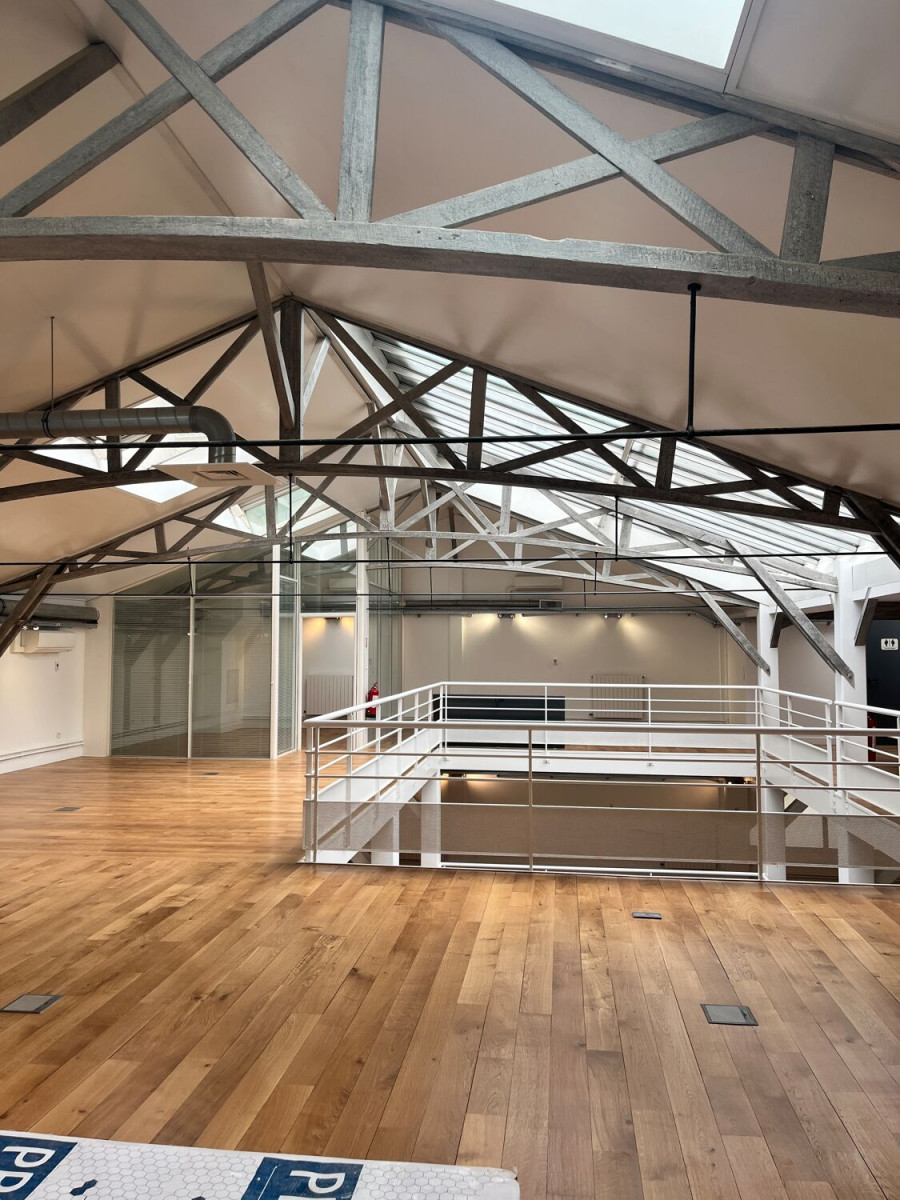 
                                                Location
                                                 Location Bureaux Paris 75018