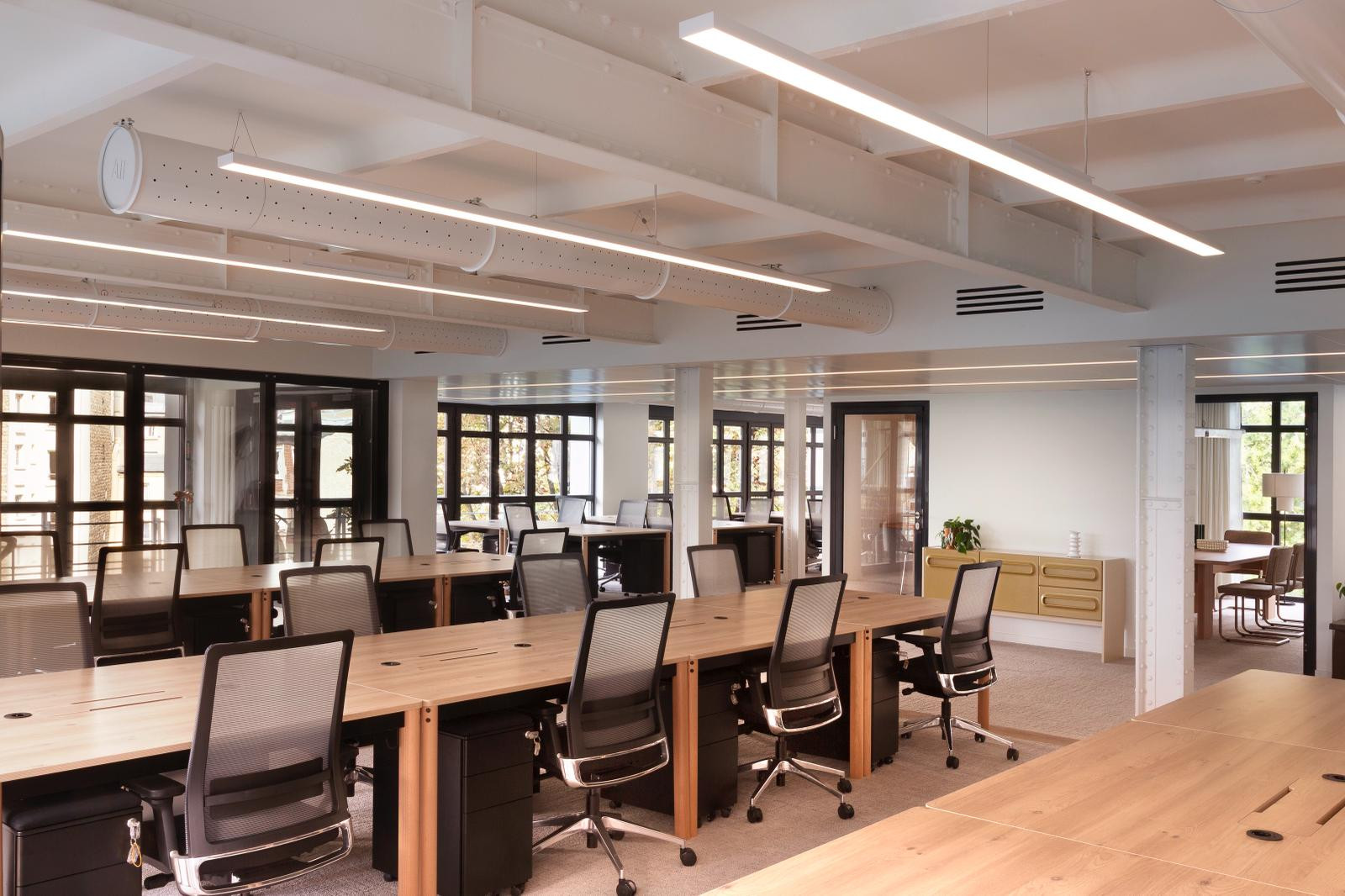 
                                                Location
                                                 Location Bureaux Paris 75018