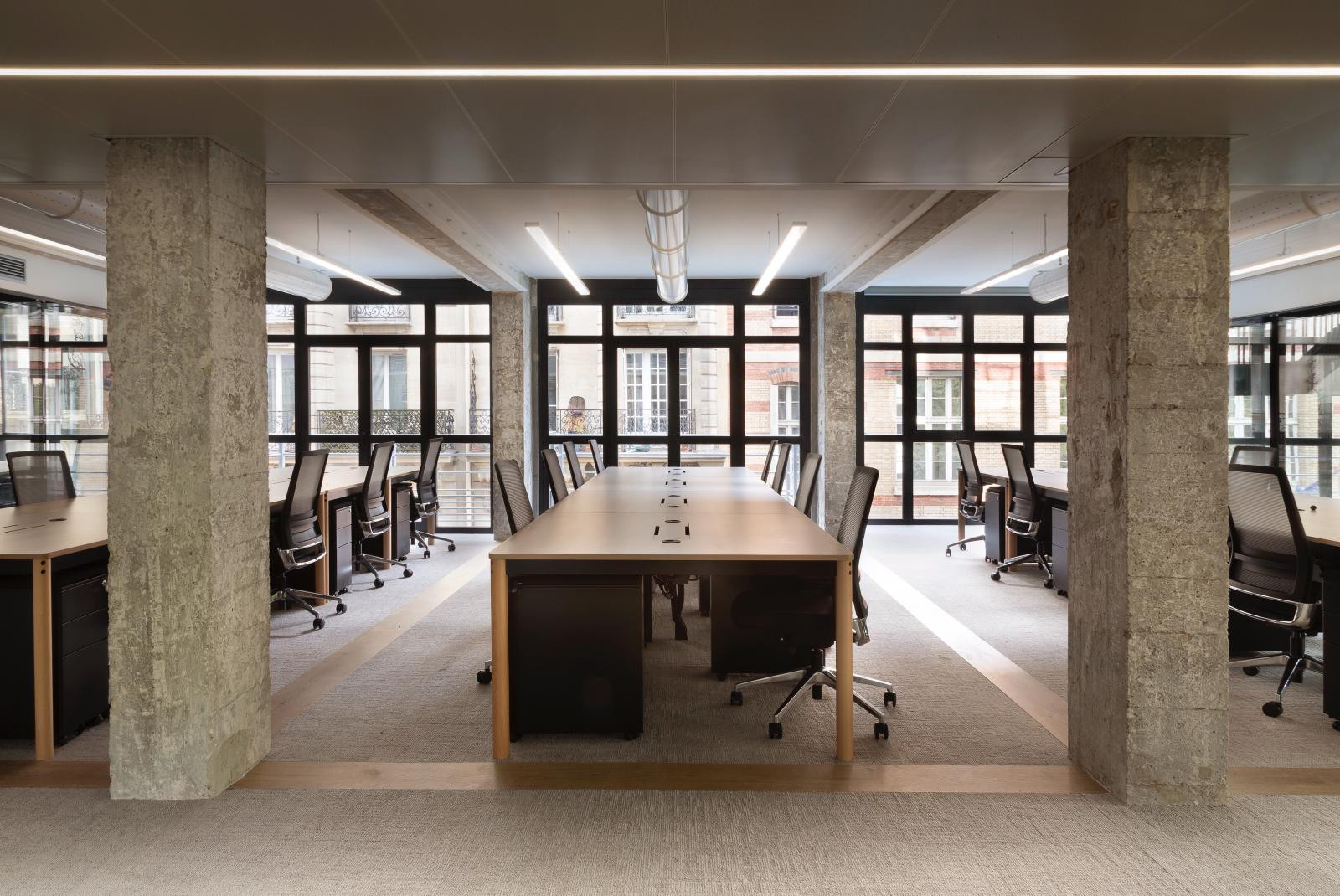 
                                                Location
                                                 Location Bureaux Paris 75018