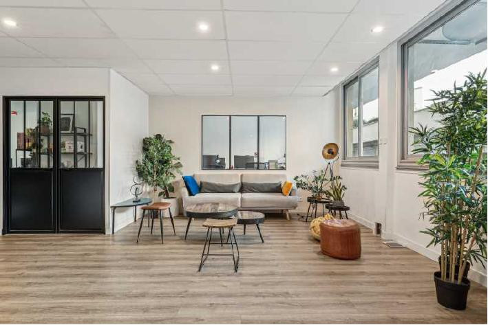 
                                                Location
                                                 Location Bureaux Paris 75018