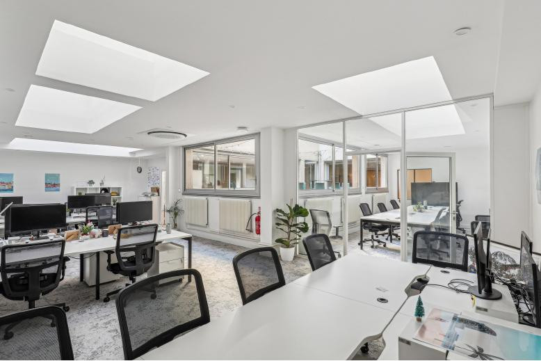 
                                                Location
                                                 Location Bureaux Paris 75018