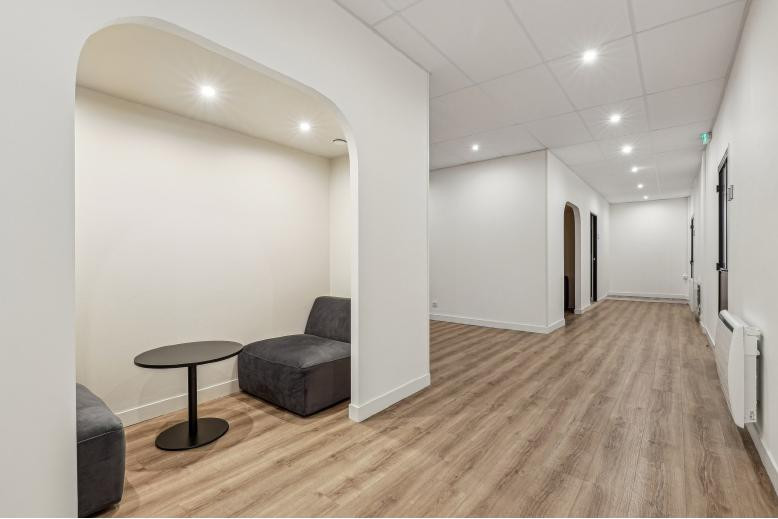 
                                                Location
                                                 Location Bureaux Paris 75018