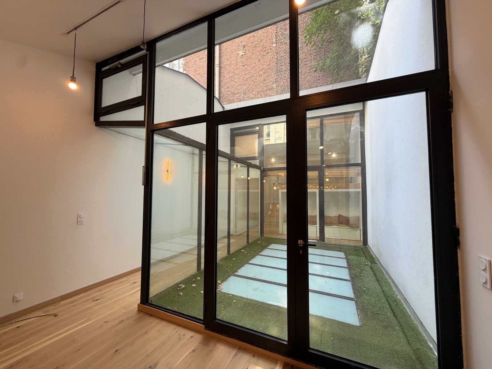 
                                                Location
                                                 Location Bureaux Paris 75018