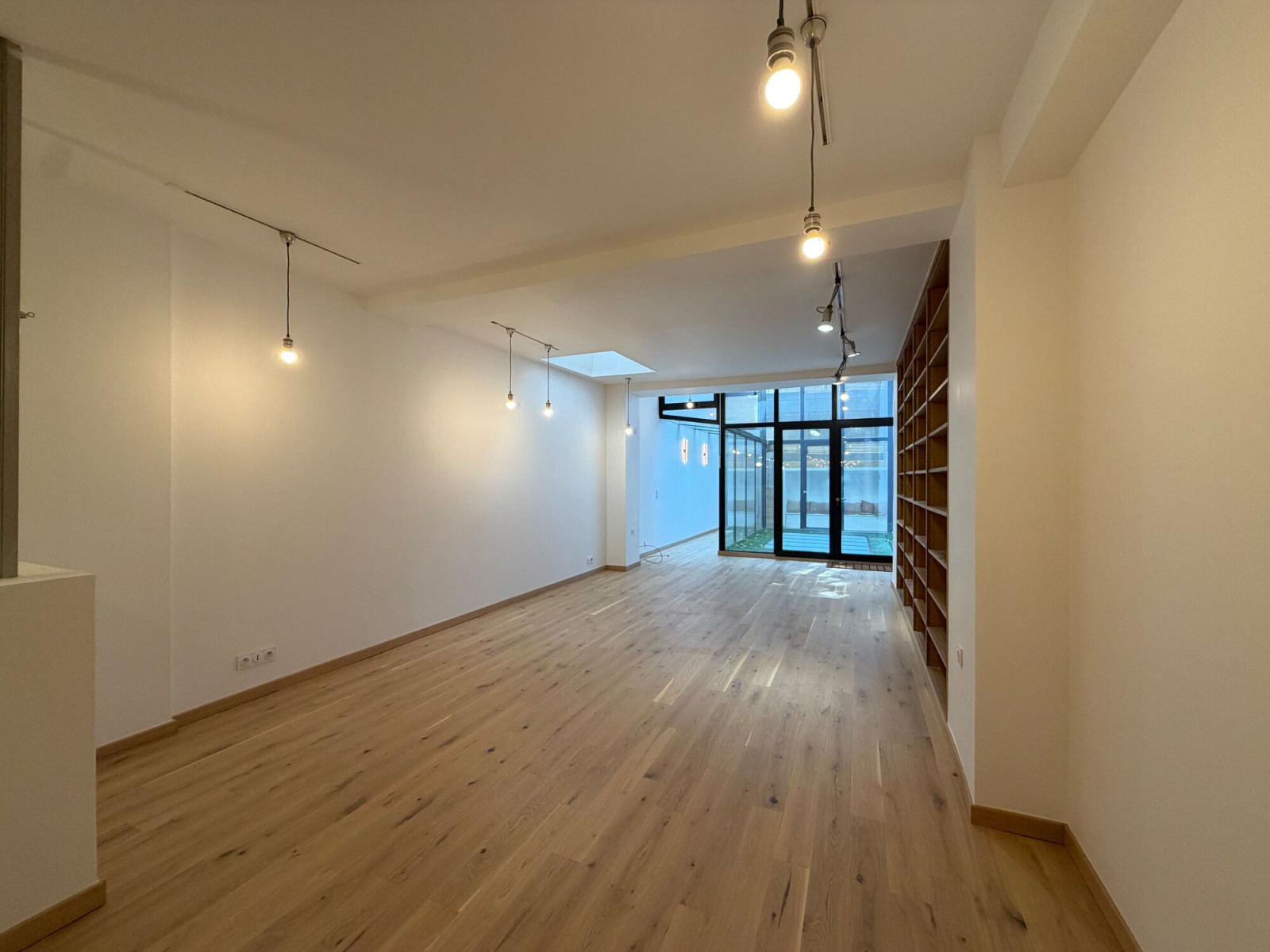 
                                                Location
                                                 Location Bureaux Paris 75018