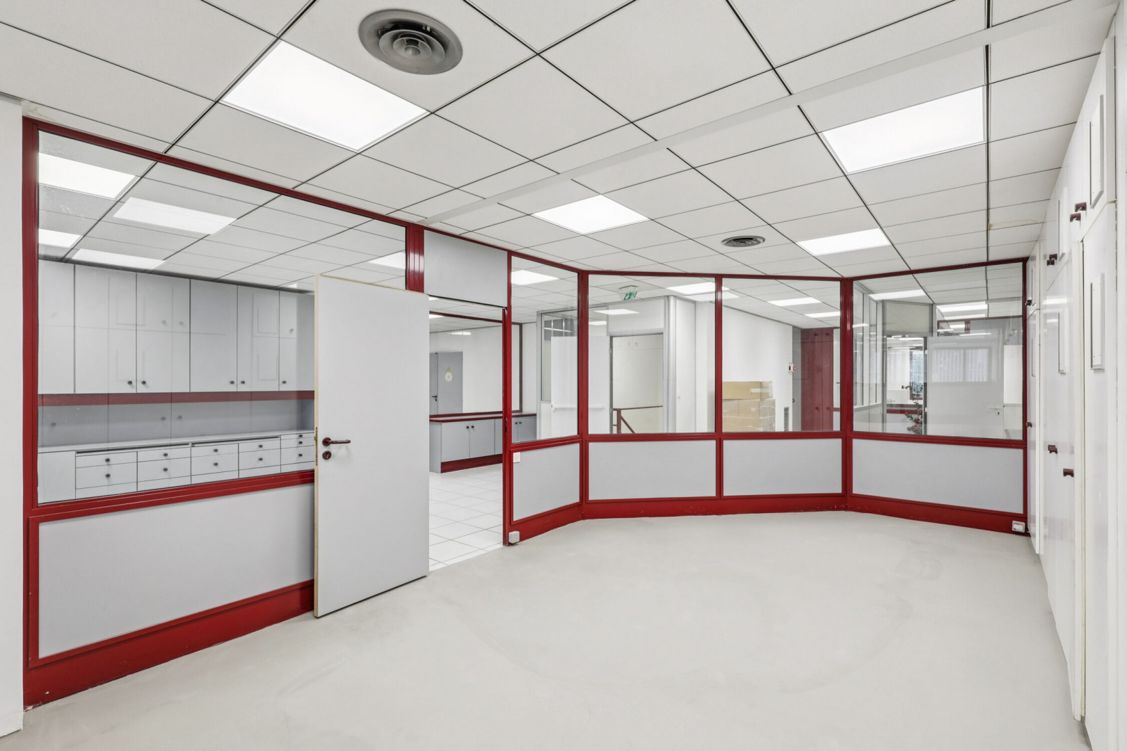 
                                                Location
                                                 Location Bureaux Paris 75019