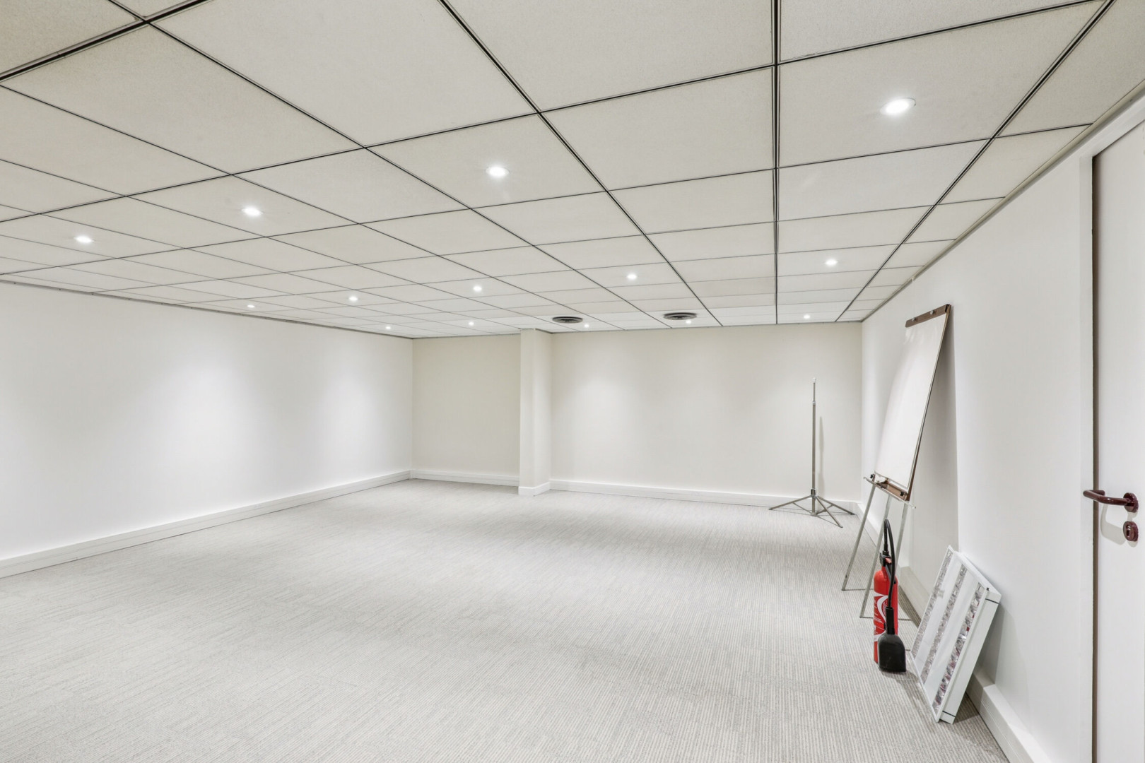 
                                                Location
                                                 Location Bureaux Paris 75019