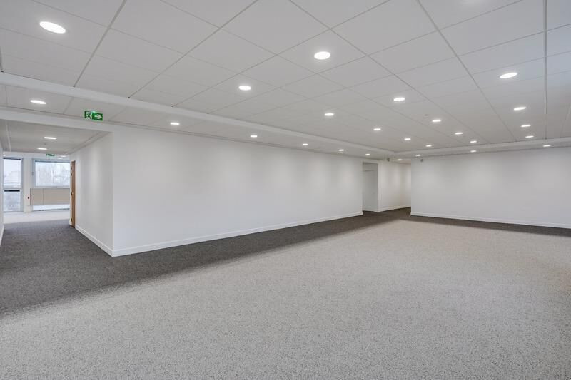 
                                                Location
                                                 Location Bureaux Paris 75019