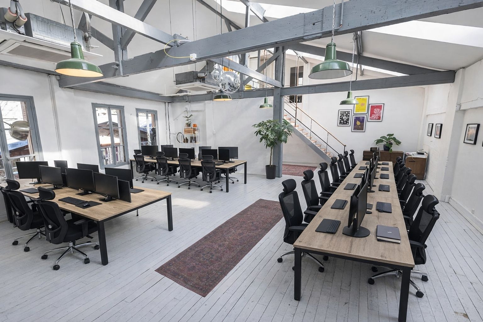 
                                                Location
                                                 Location Bureaux Paris 75020