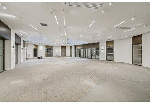 
                                                Location
                                                 Location Bureaux Paris 75116