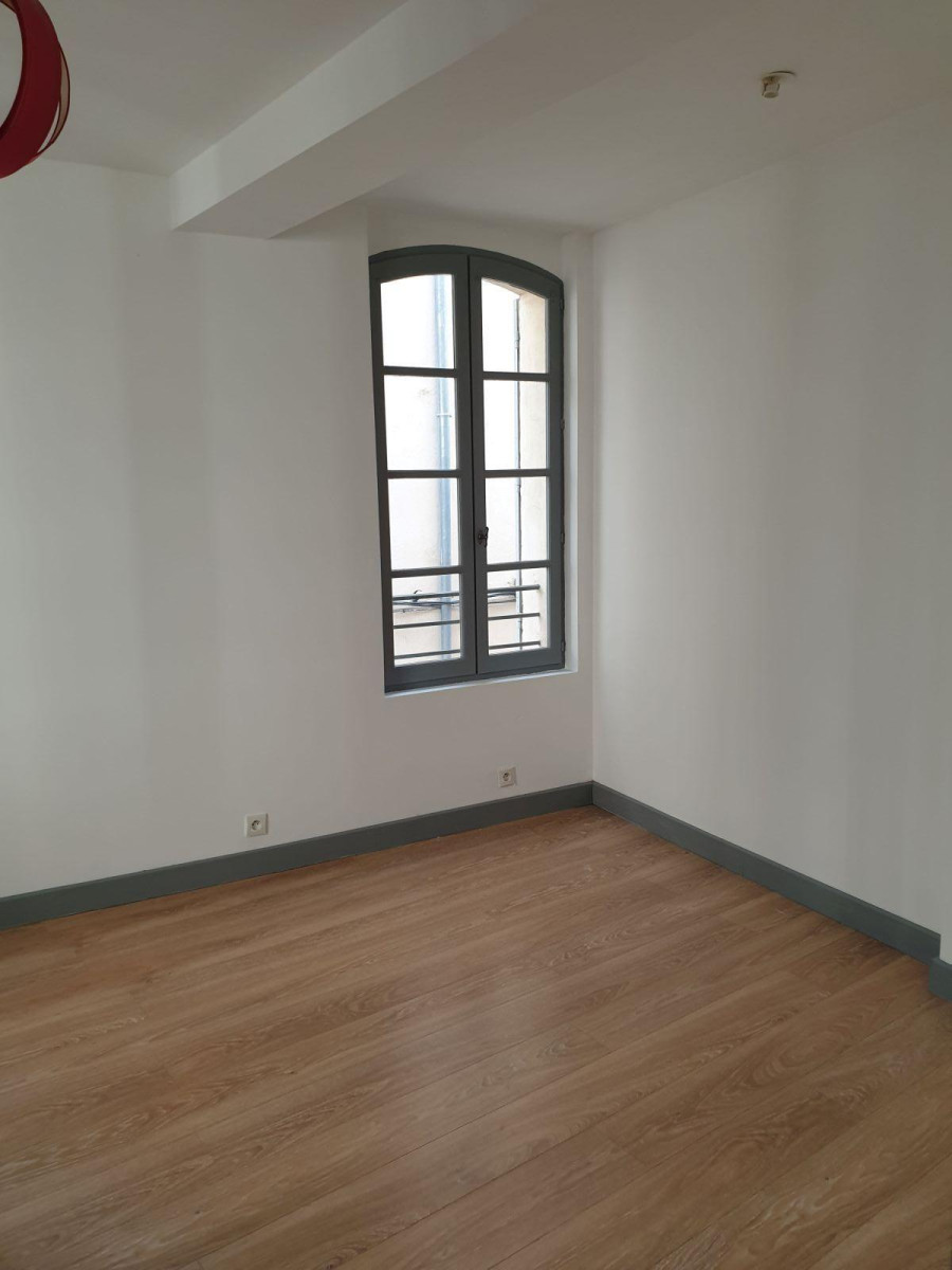 
                                                Location
                                                 Location centre ville Carpentras
