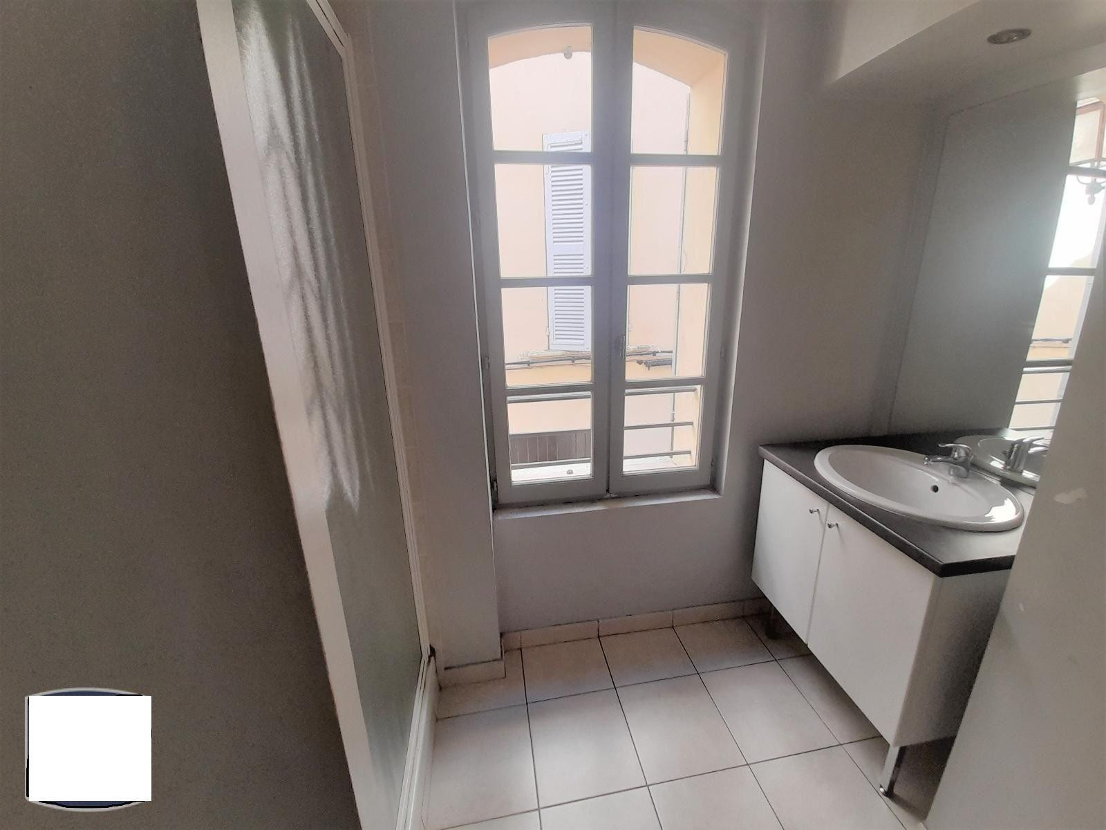 
                                                Location
                                                 Location centre ville Carpentras
