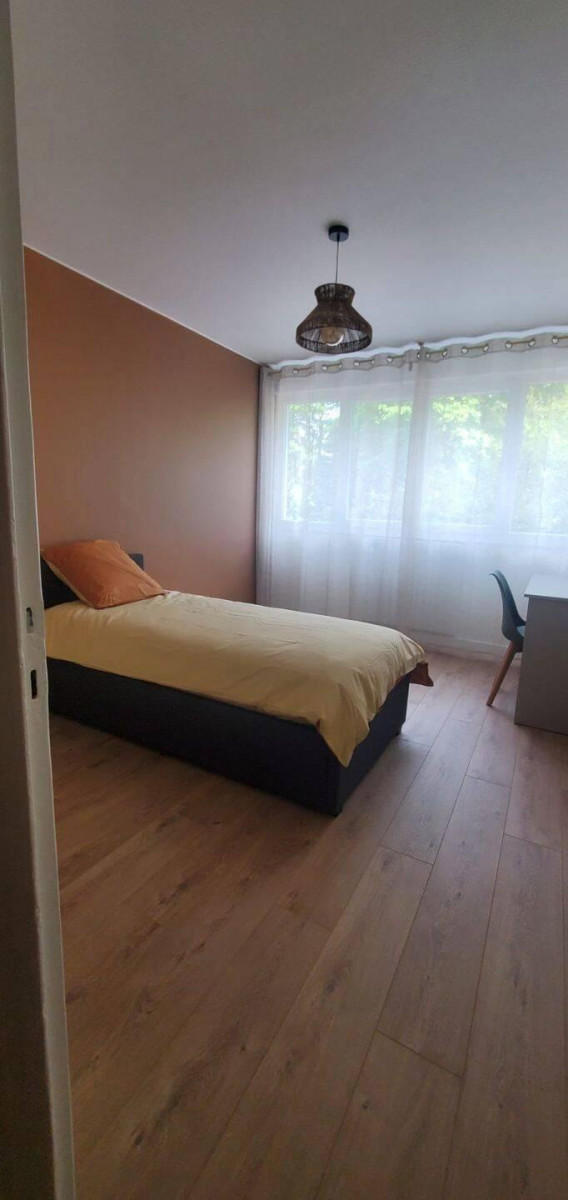 
                                                Colocation
                                                 Location chambre etudiant(e)