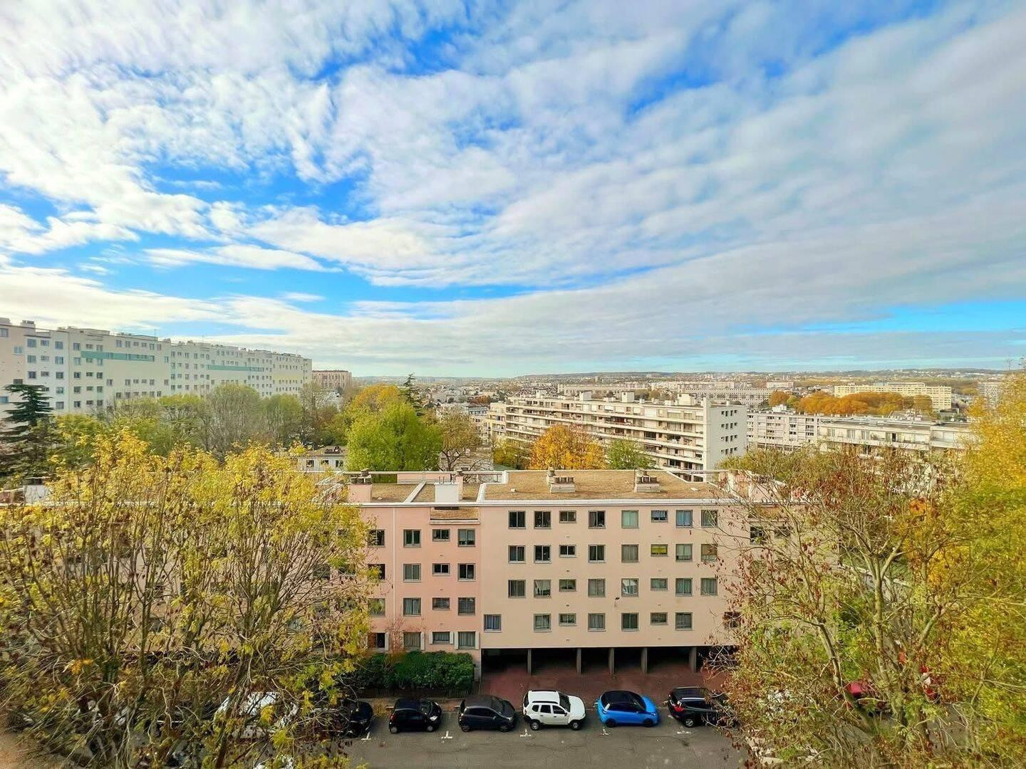 
                                                Colocation
                                                 Location Chambre Meublée – Colocation – TVM – RER