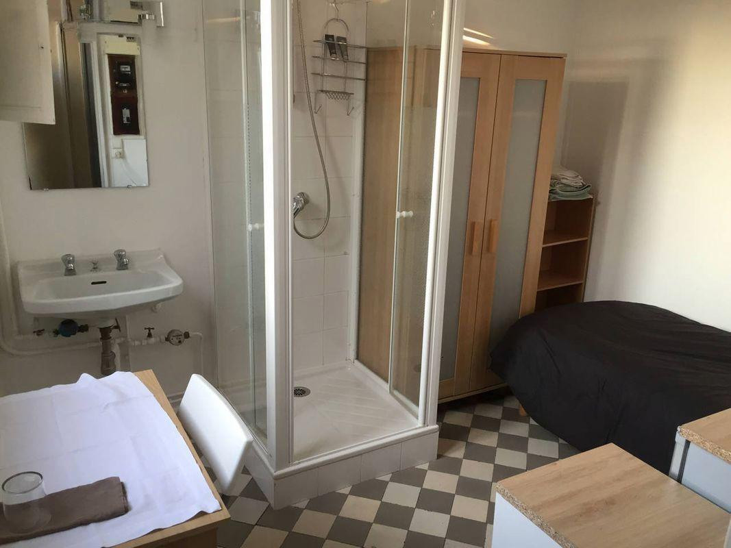 
                                                Location
                                                 Location chambre Paris 16e rue la Pompe Trocadero