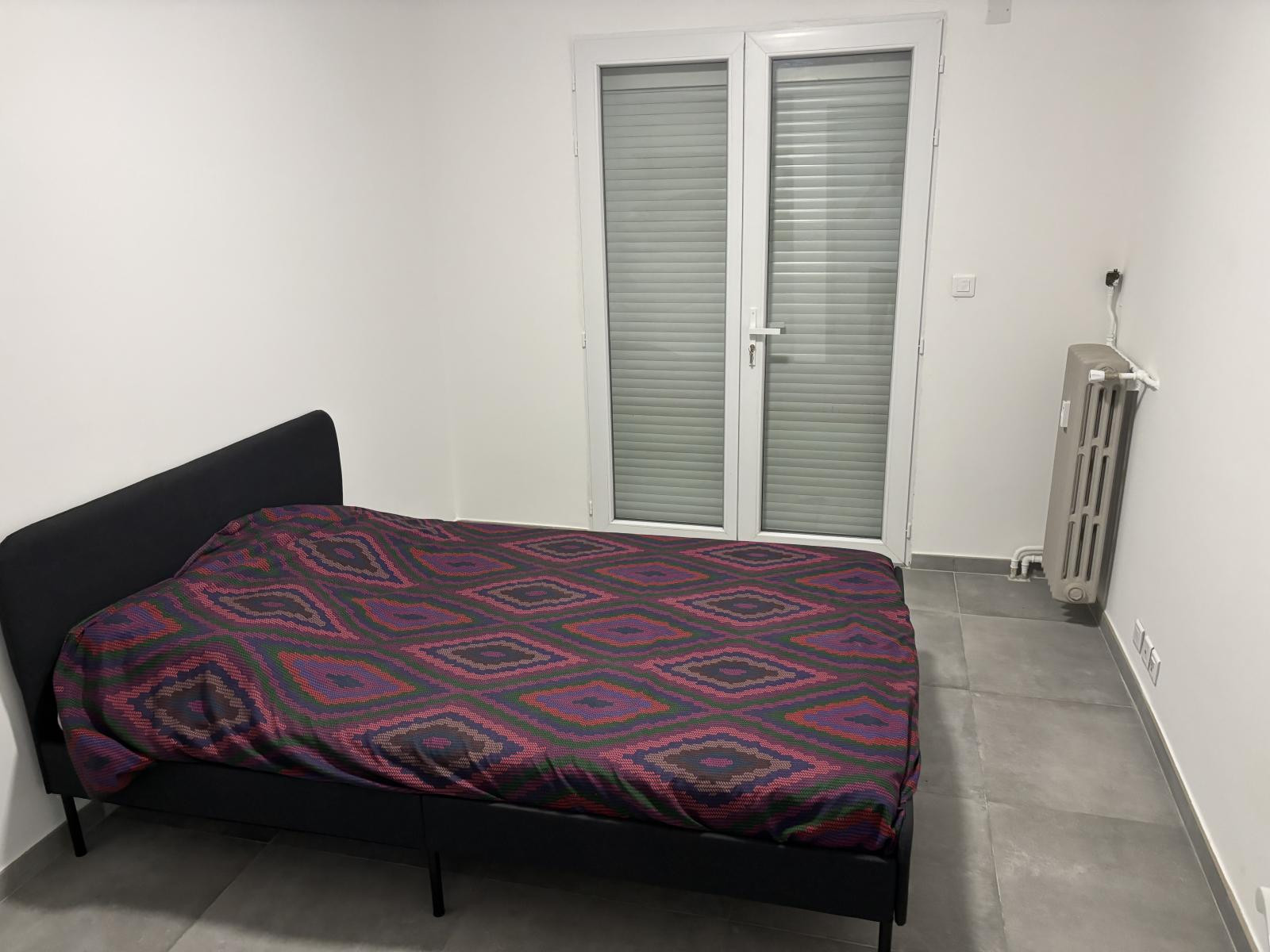 
                                                Colocation
                                                 Location de chambre, étudiante.