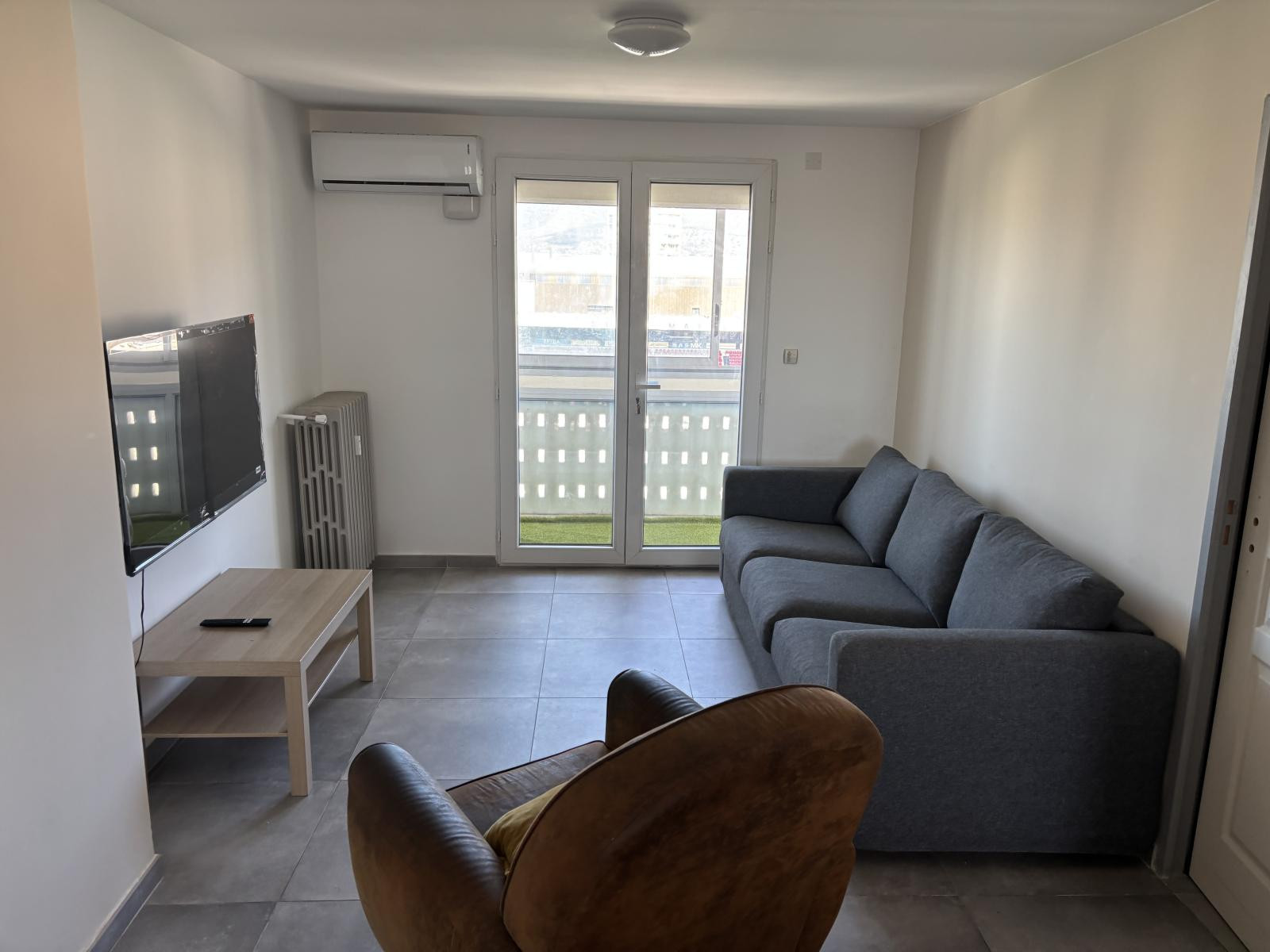 
                                                Colocation
                                                 Location de chambre, étudiante.